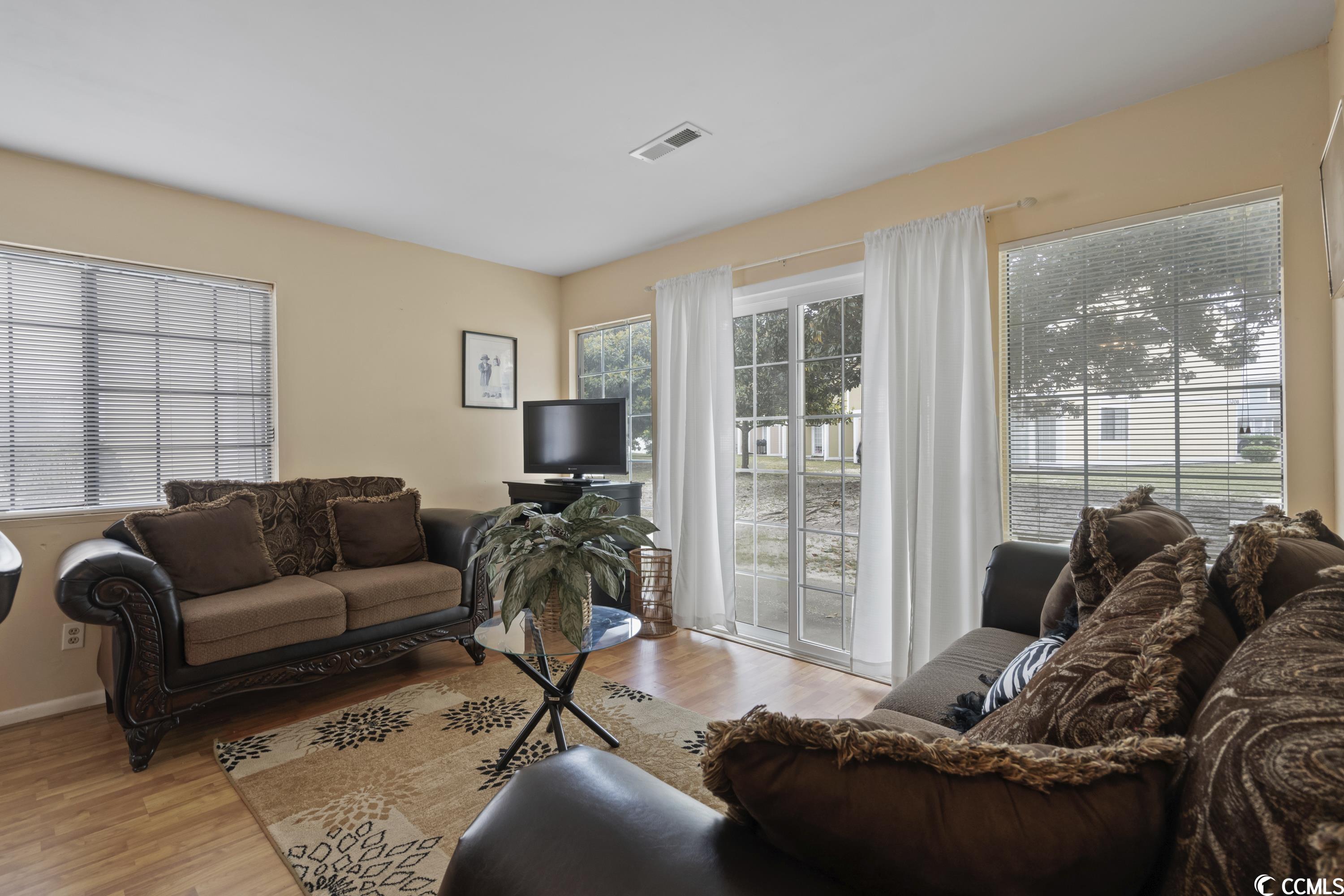 1210 Pinegrove Dr. Unit: H