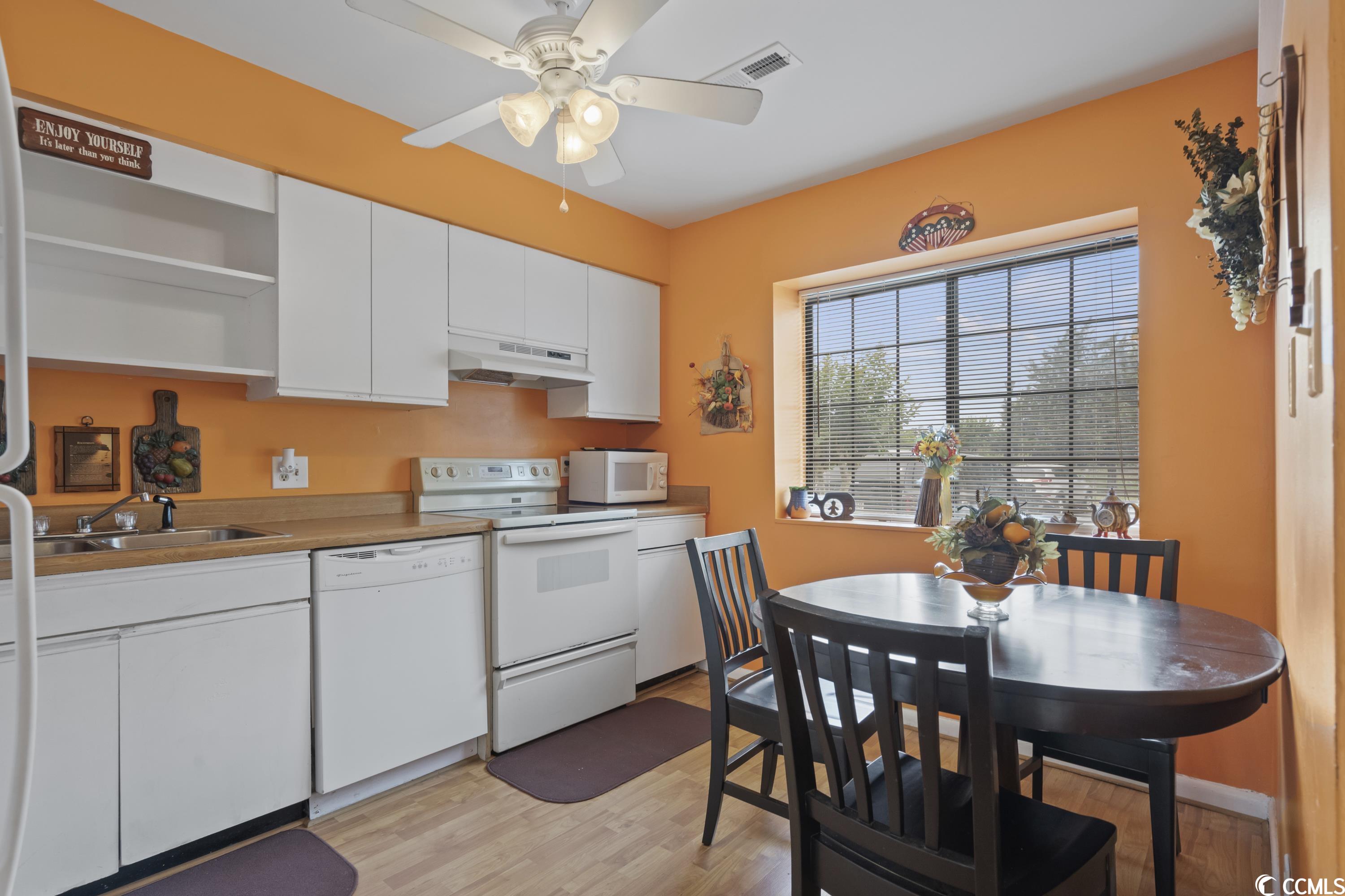 1210 Pinegrove Dr. Unit: H