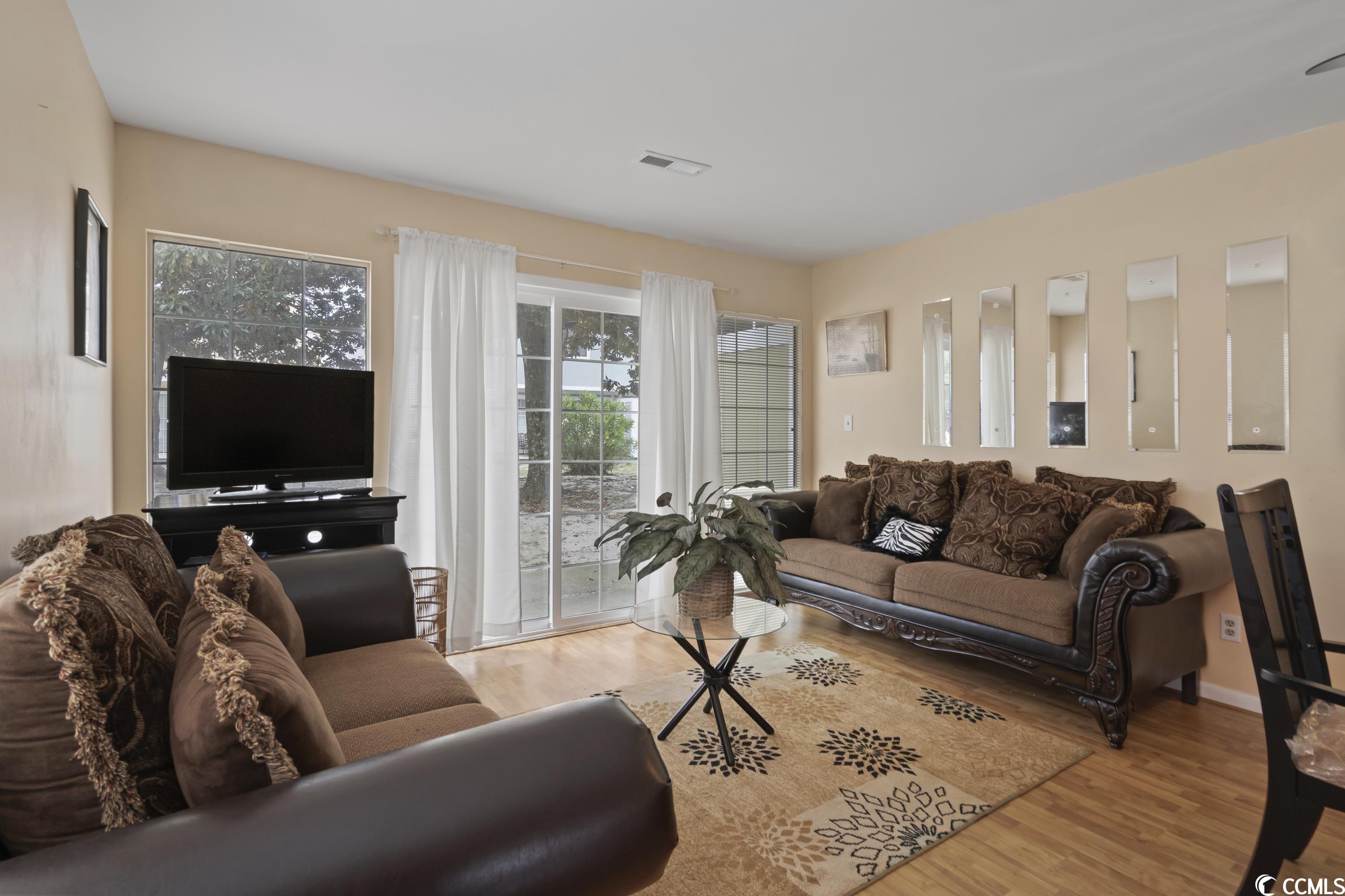 1210 Pinegrove Dr. Unit: H