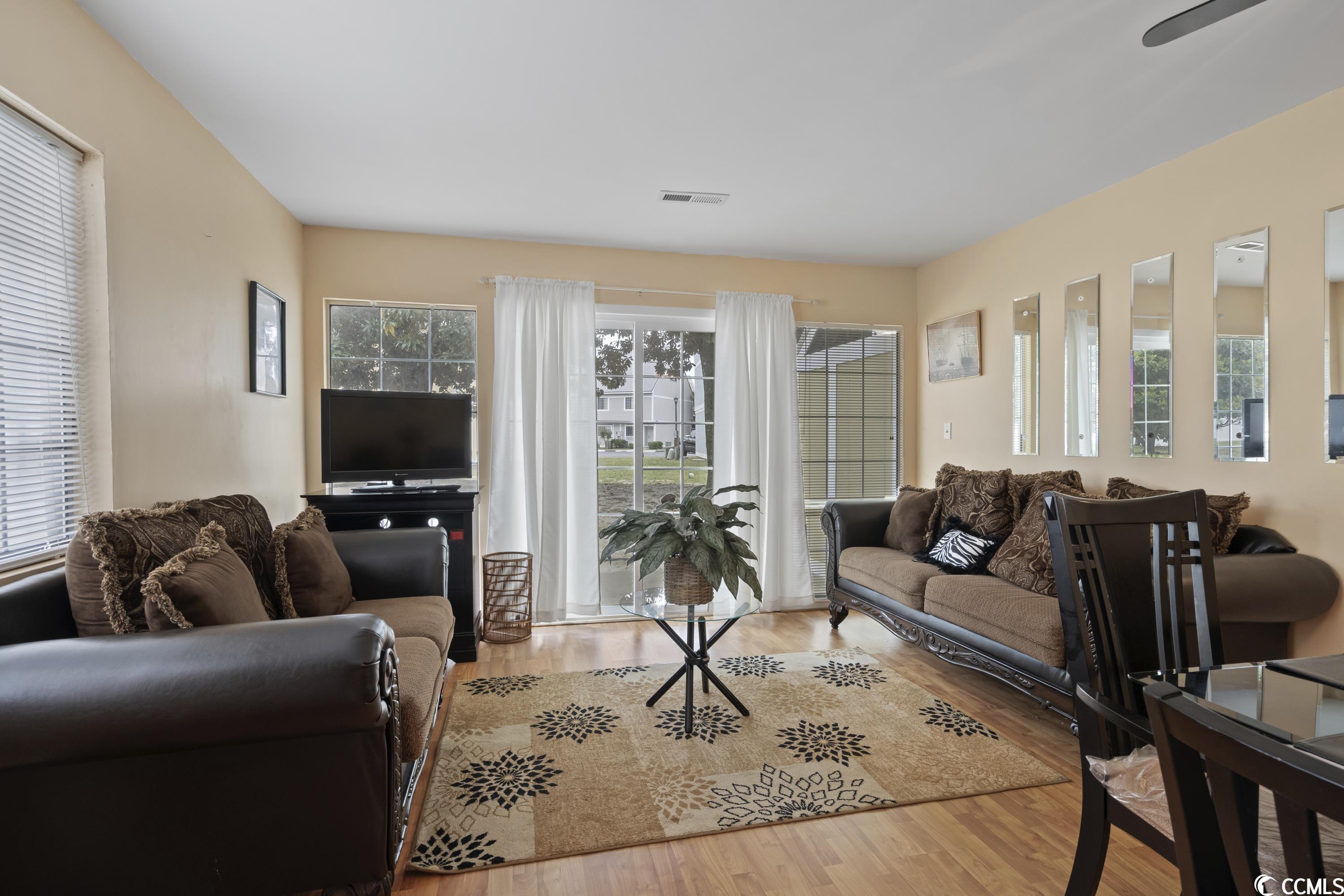 1210 Pinegrove Dr. Unit: H