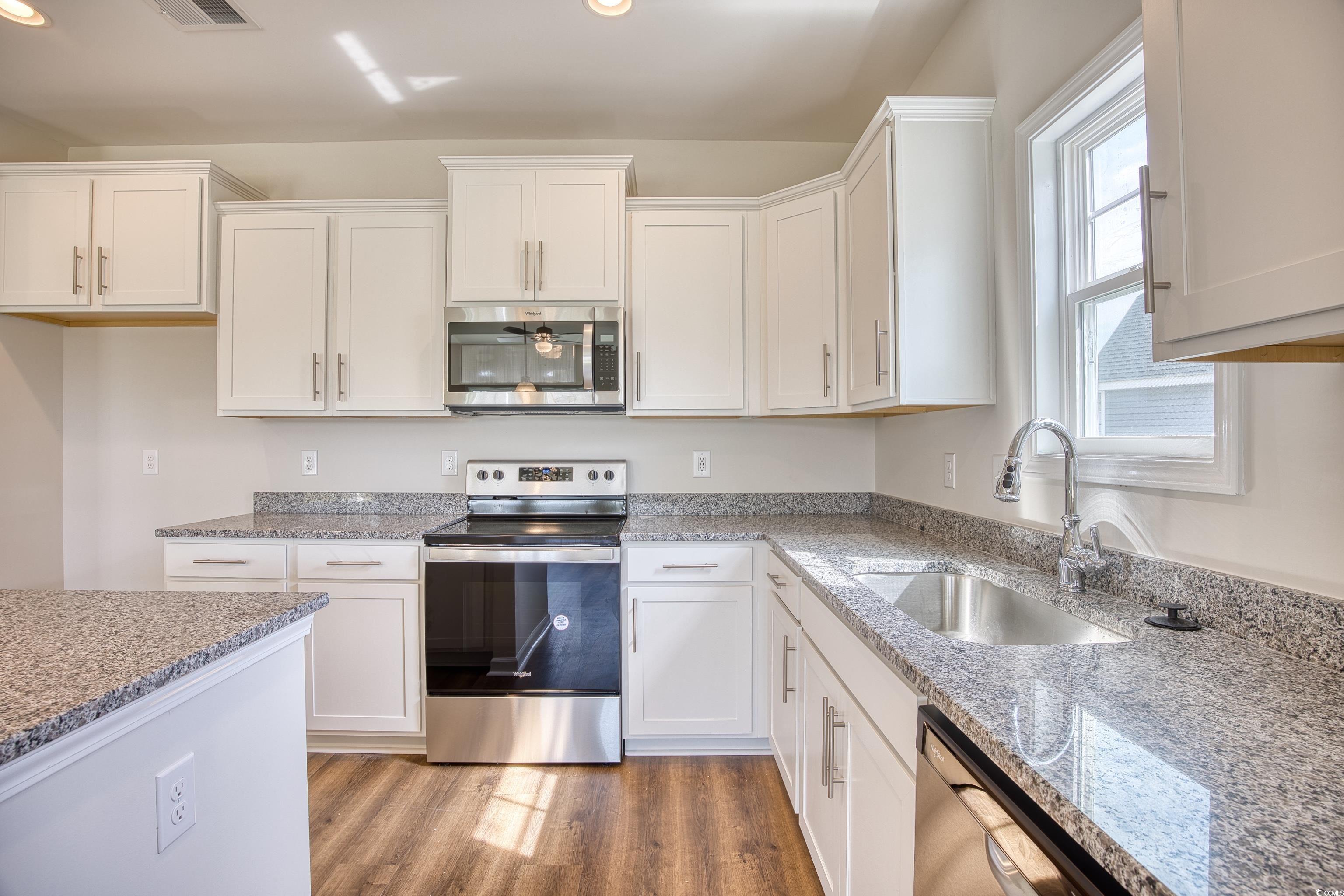 348 Palmetto Sand Loop