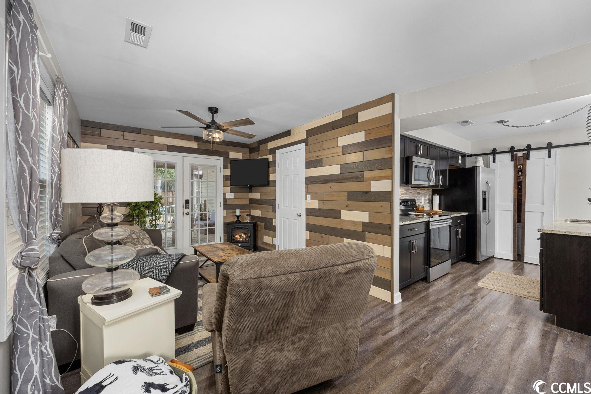 720 Maple Dr.
