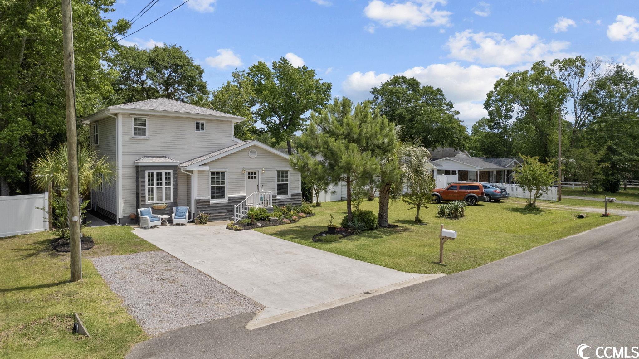 720 Maple Dr.
