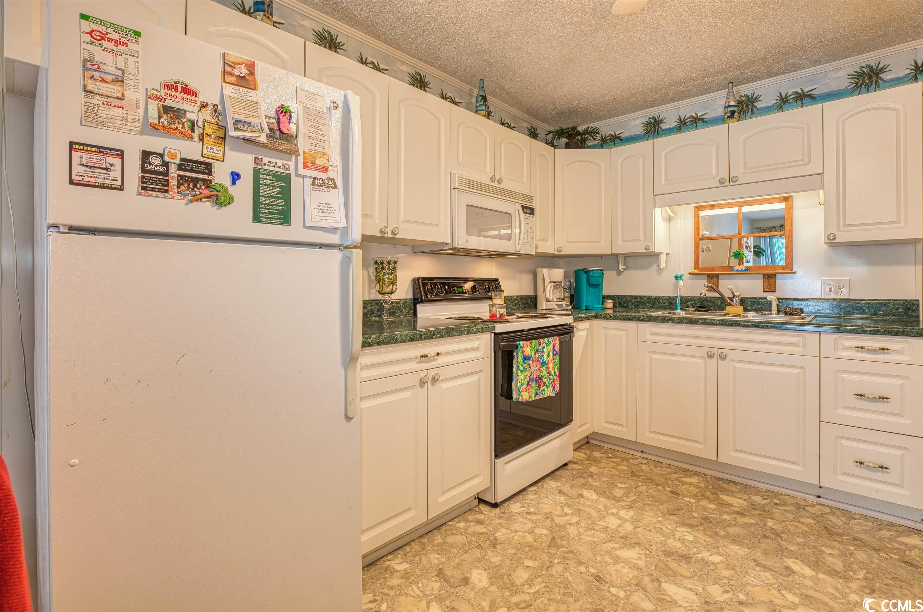 401 N Hillside Dr. Unit: 2L