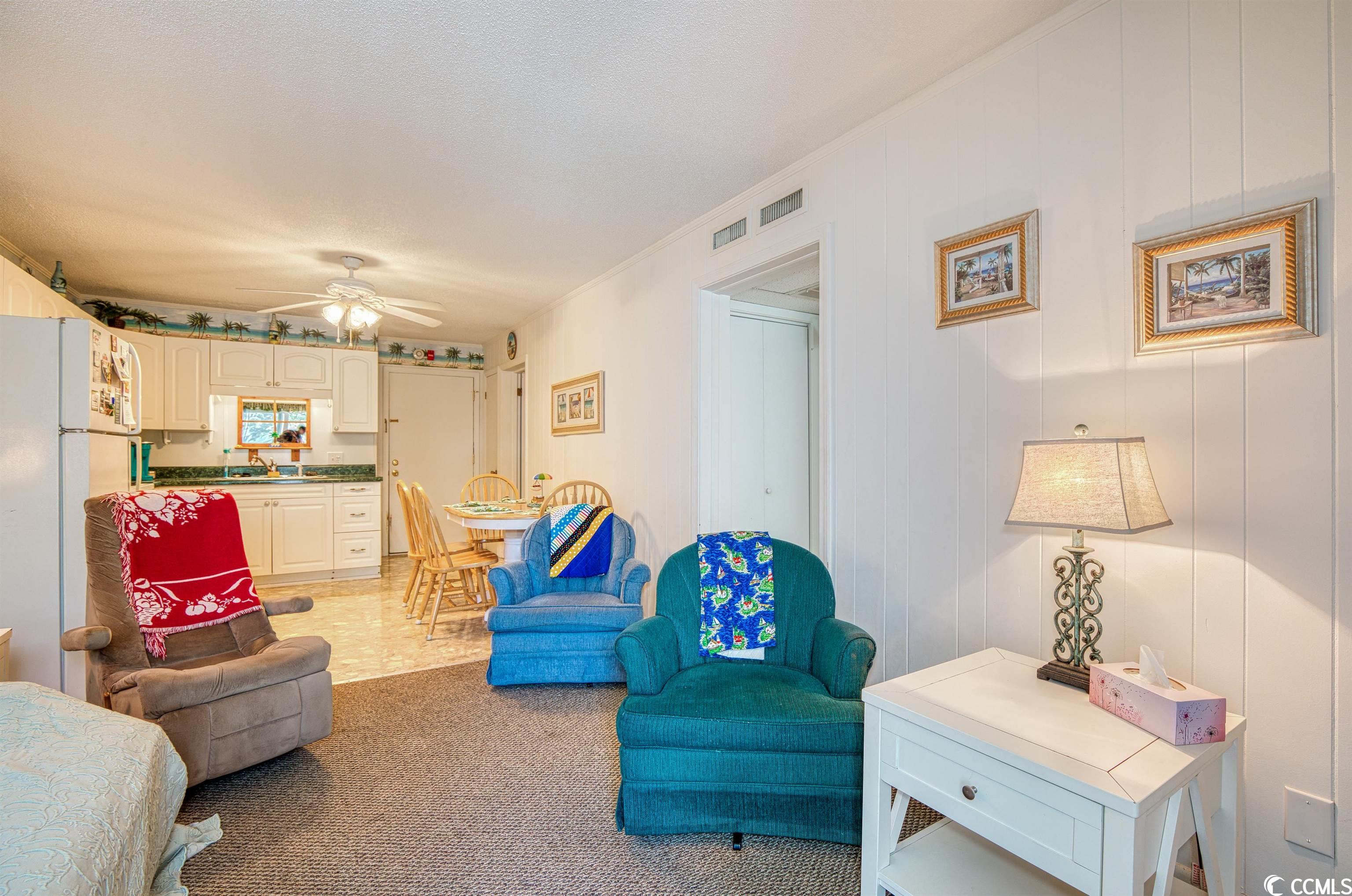 401 N Hillside Dr. Unit: 2L