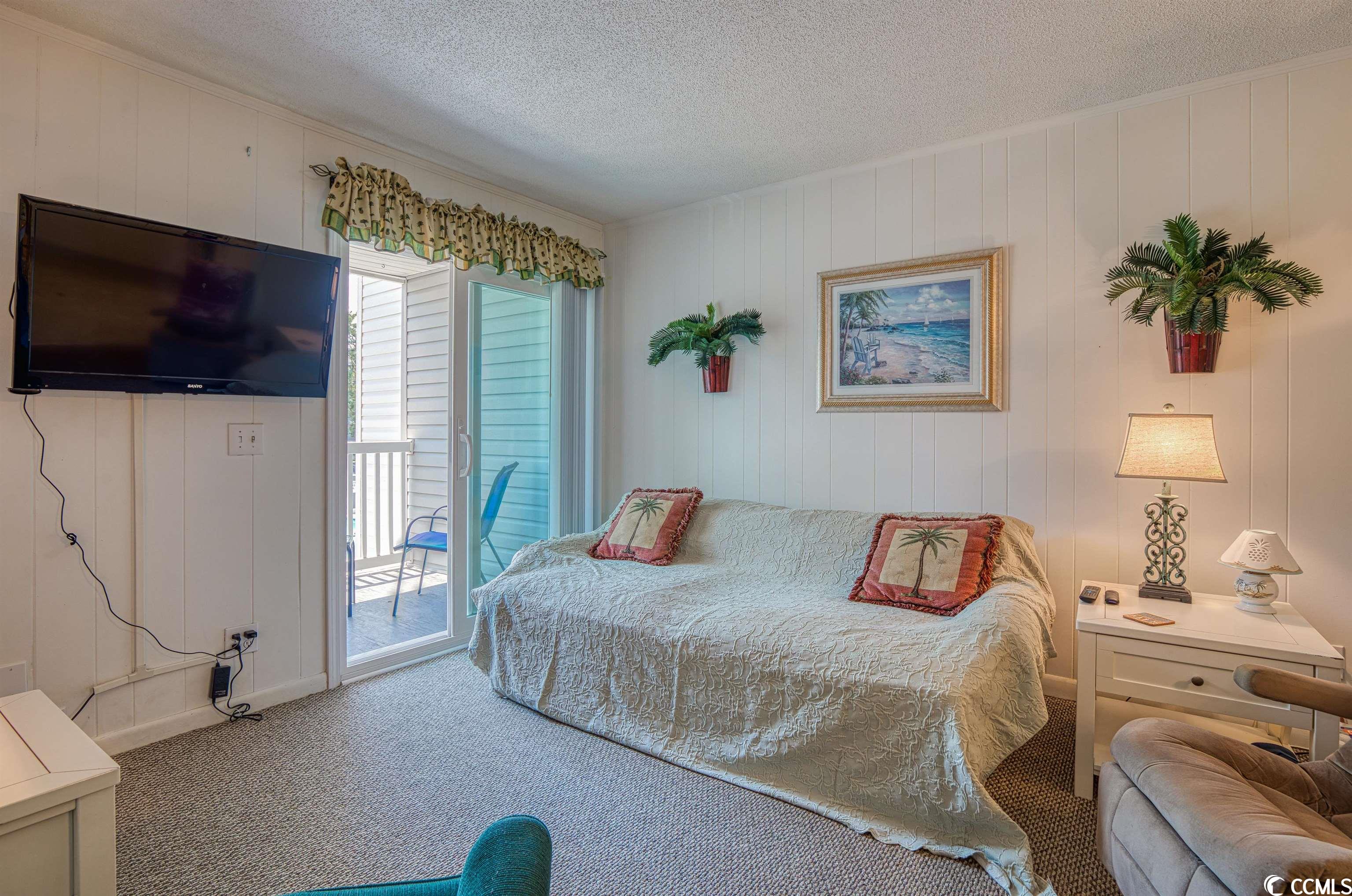 401 N Hillside Dr. Unit: 2L