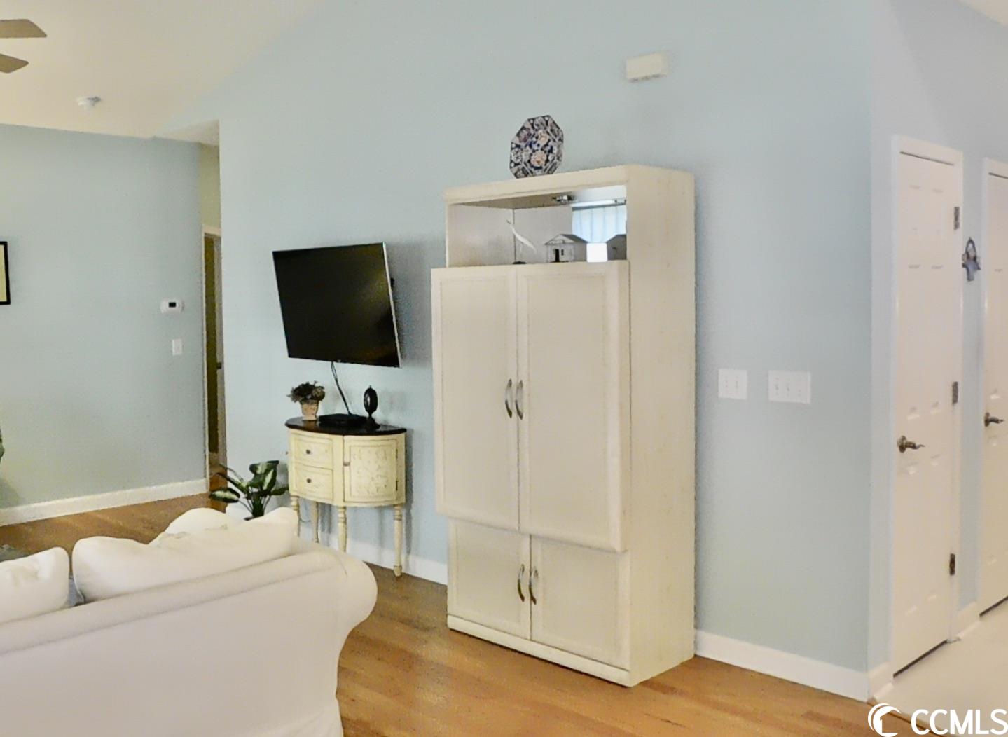 156 Rosewater Loop