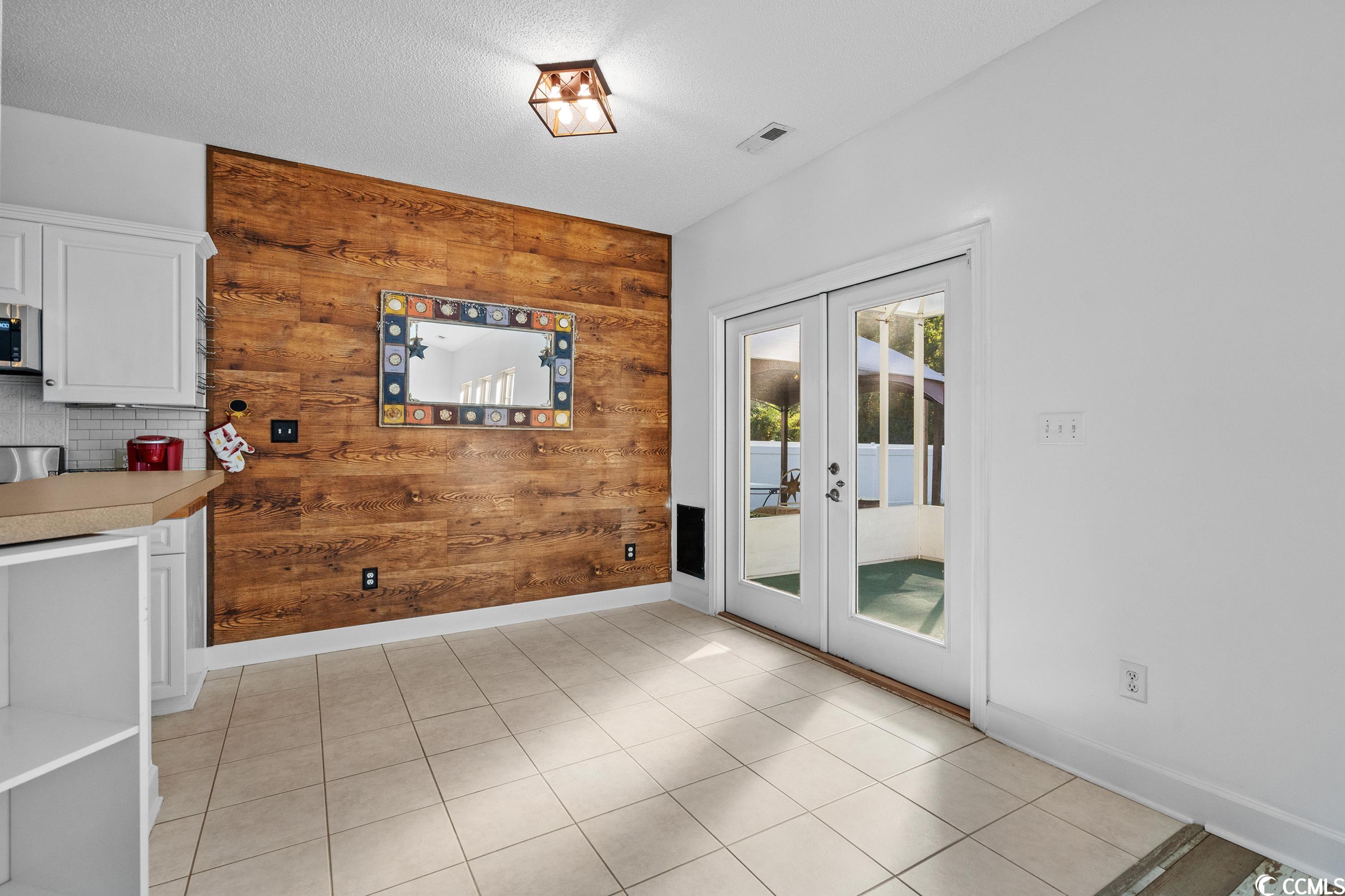 104 River Country Dr.