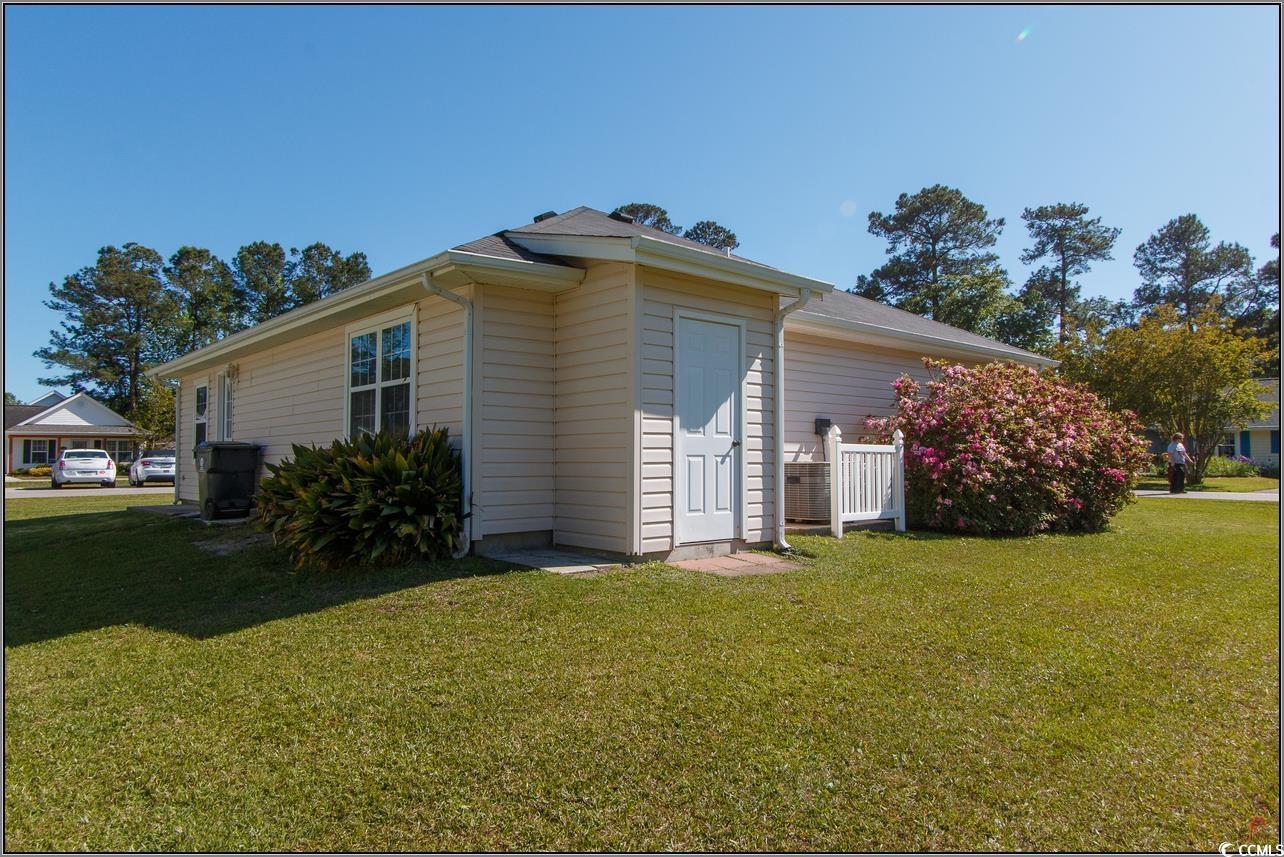 6664 Sweetbriar Trail