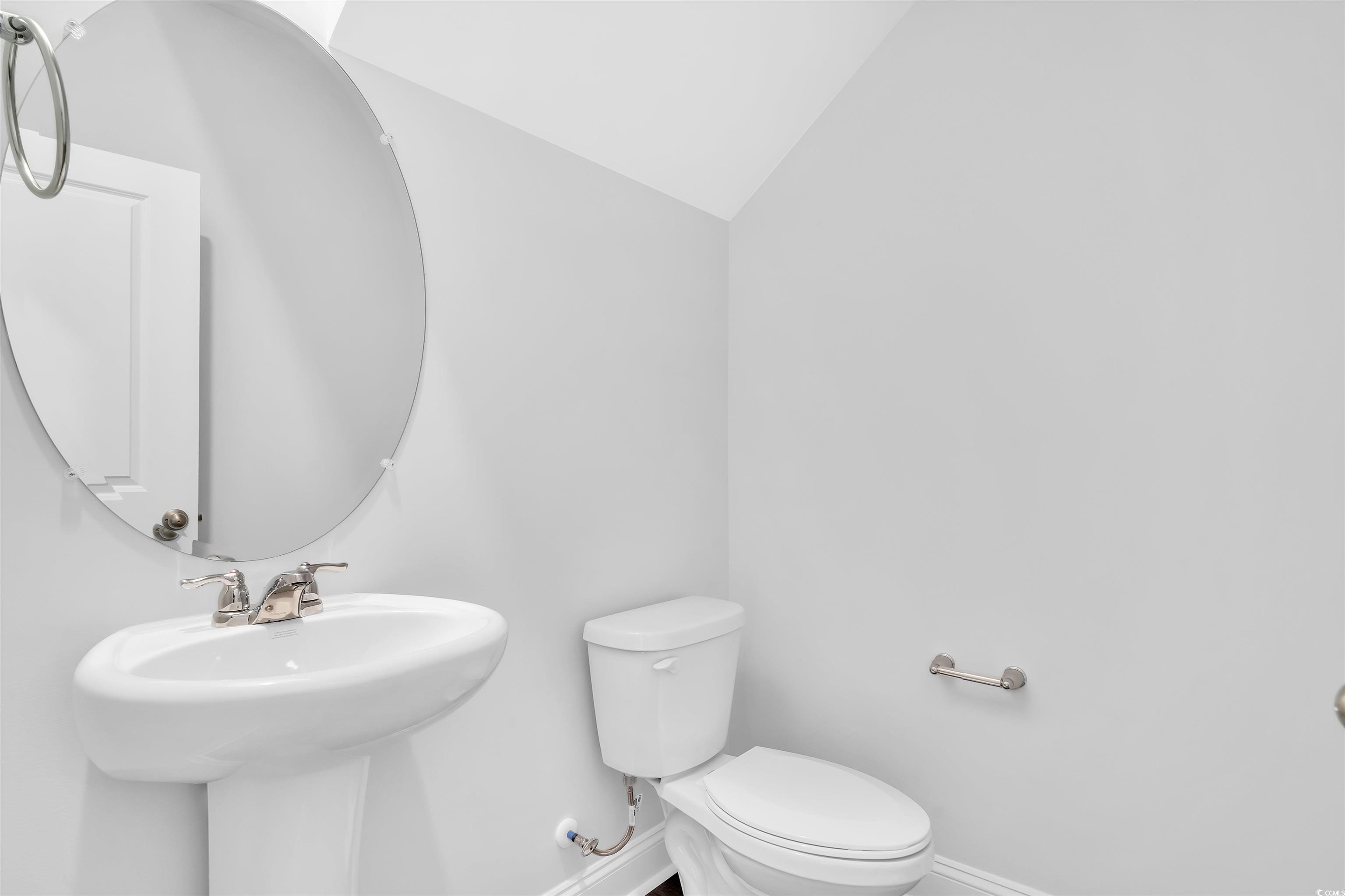 472 Waterend Dr. Unit: 5