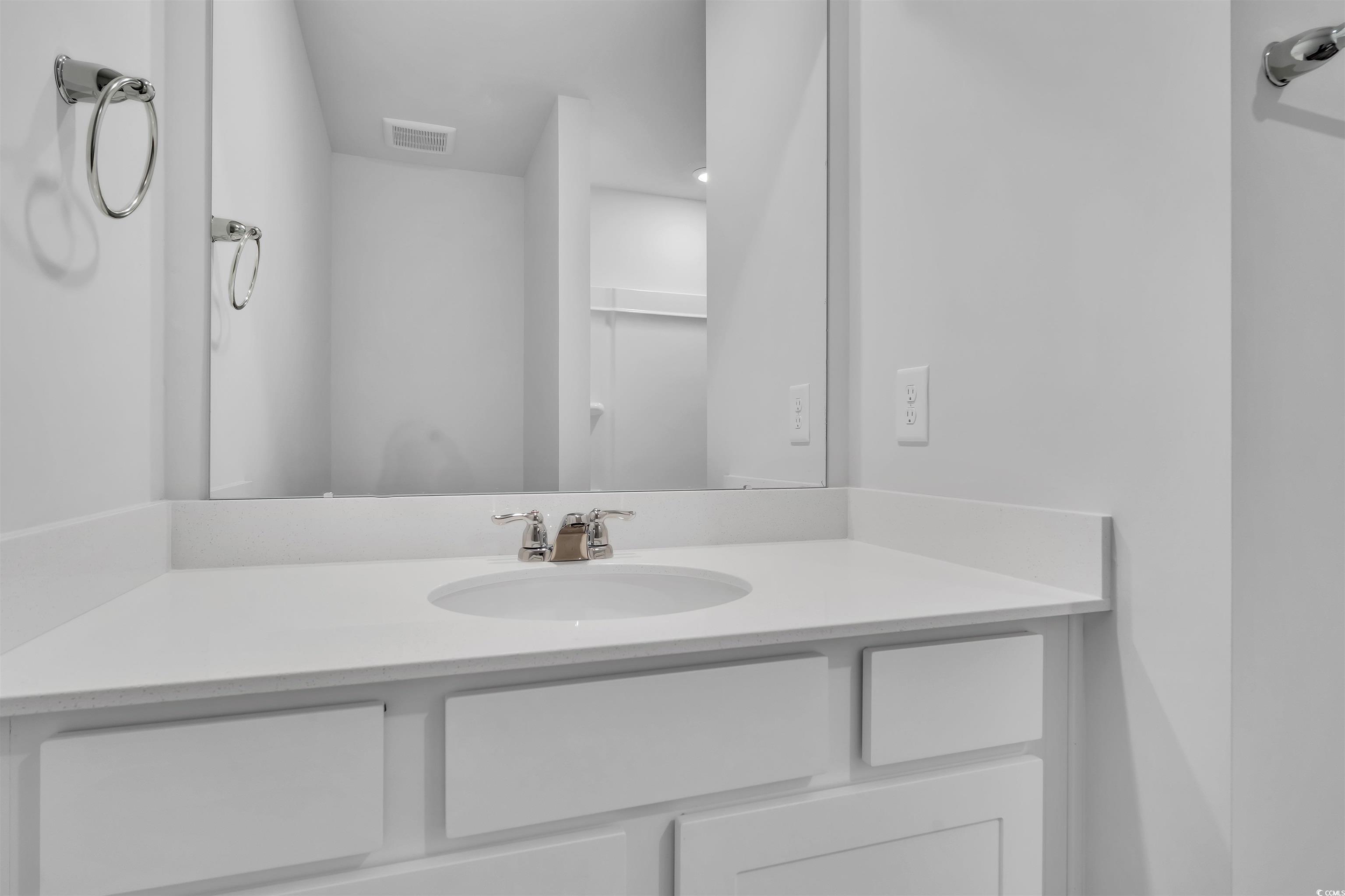 472 Waterend Dr. Unit: 5