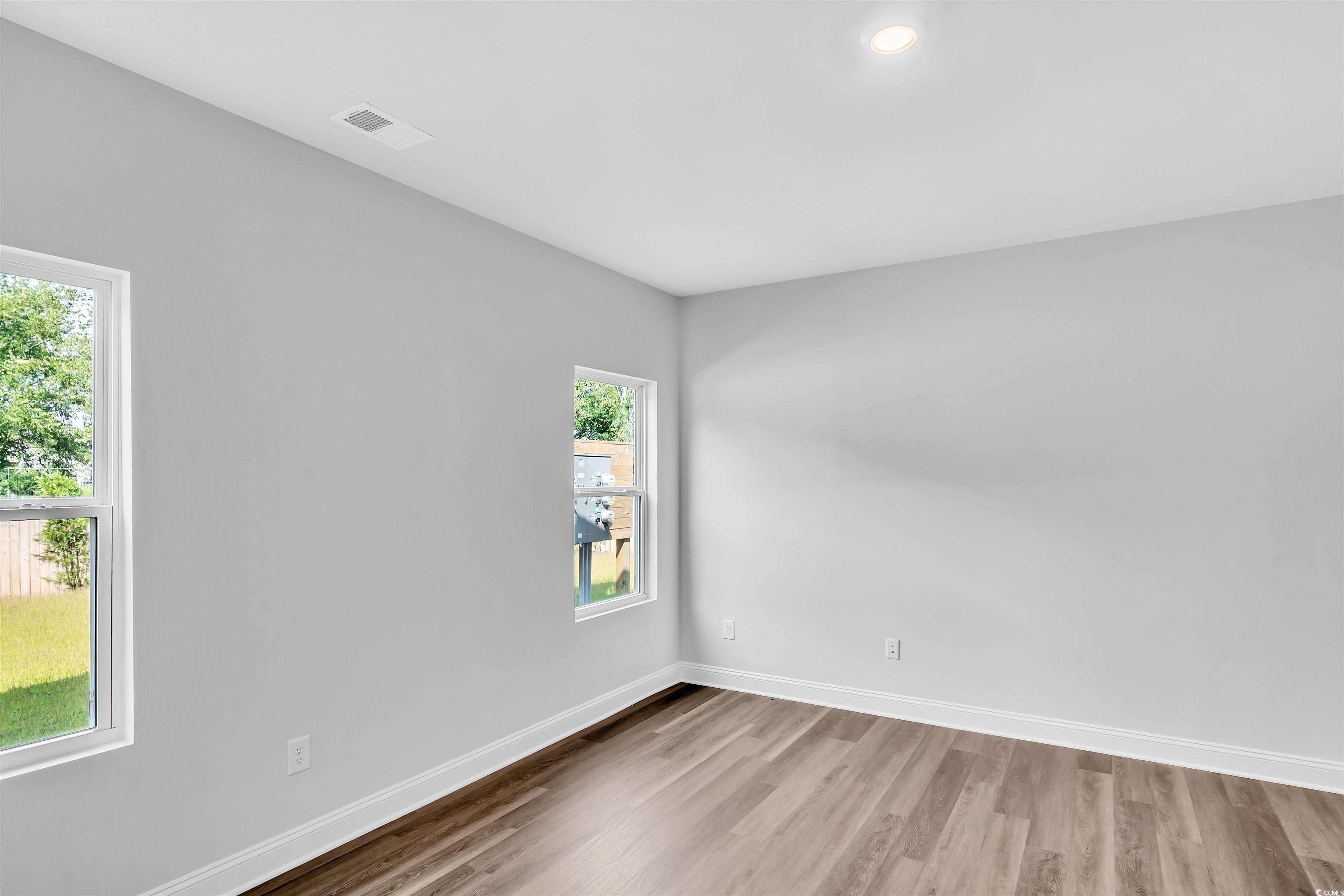 472 Waterend Dr. Unit: 5