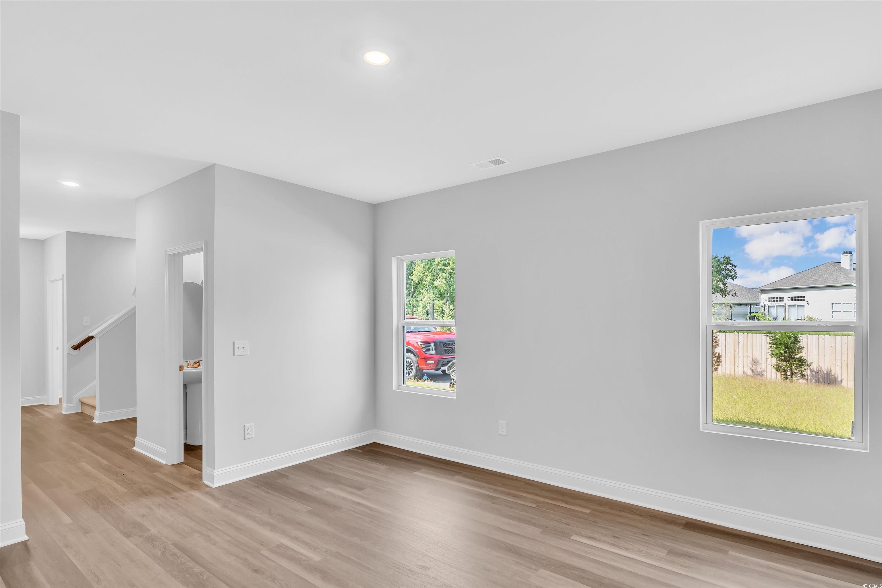 472 Waterend Dr. Unit: 5