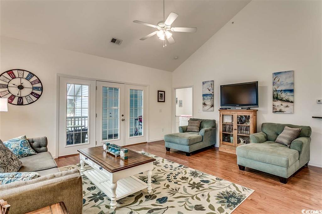 700 Sunnyside Dr. Unit: 201