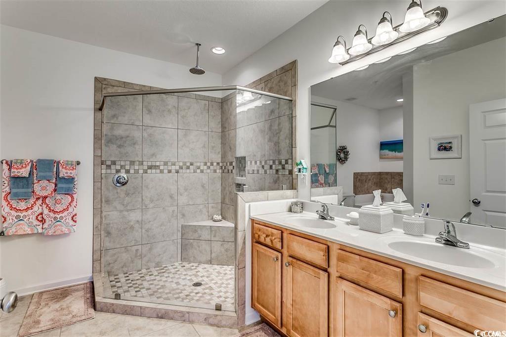 700 Sunnyside Dr. Unit: 201