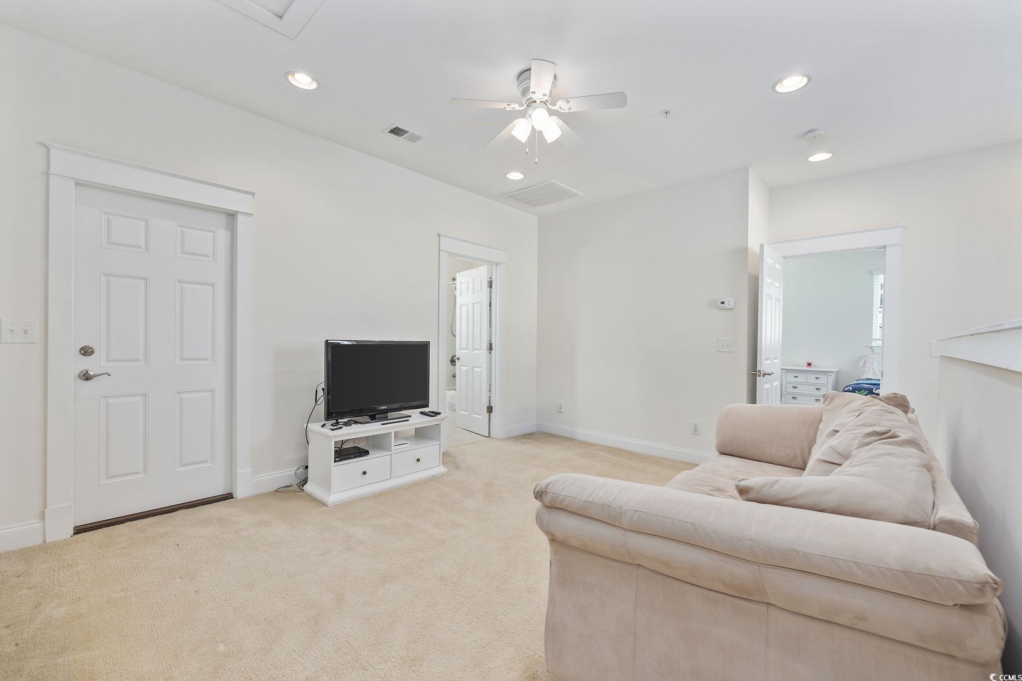 3419 Pampas Dr.