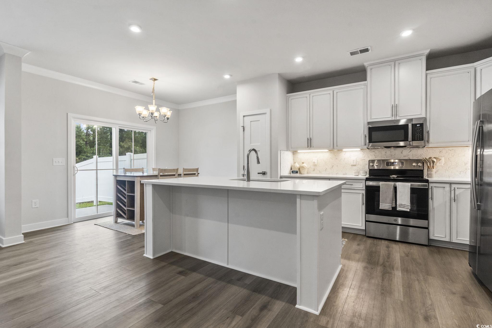 316 Golan Circle Unit: B