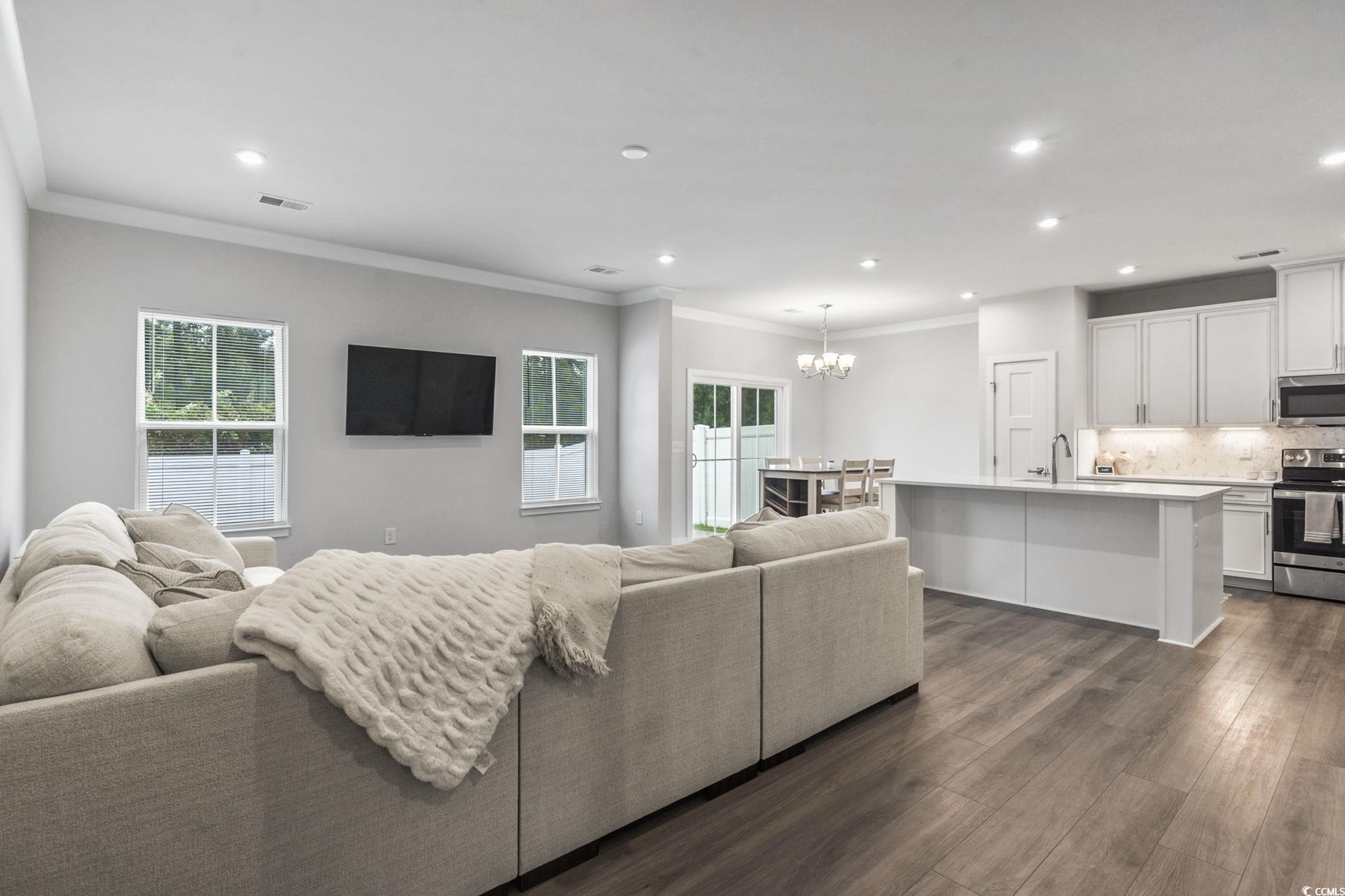 316 Golan Circle Unit: B