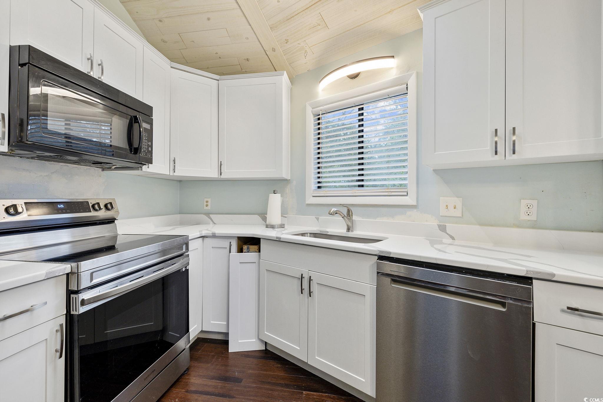 624 Tall Oaks Ln.