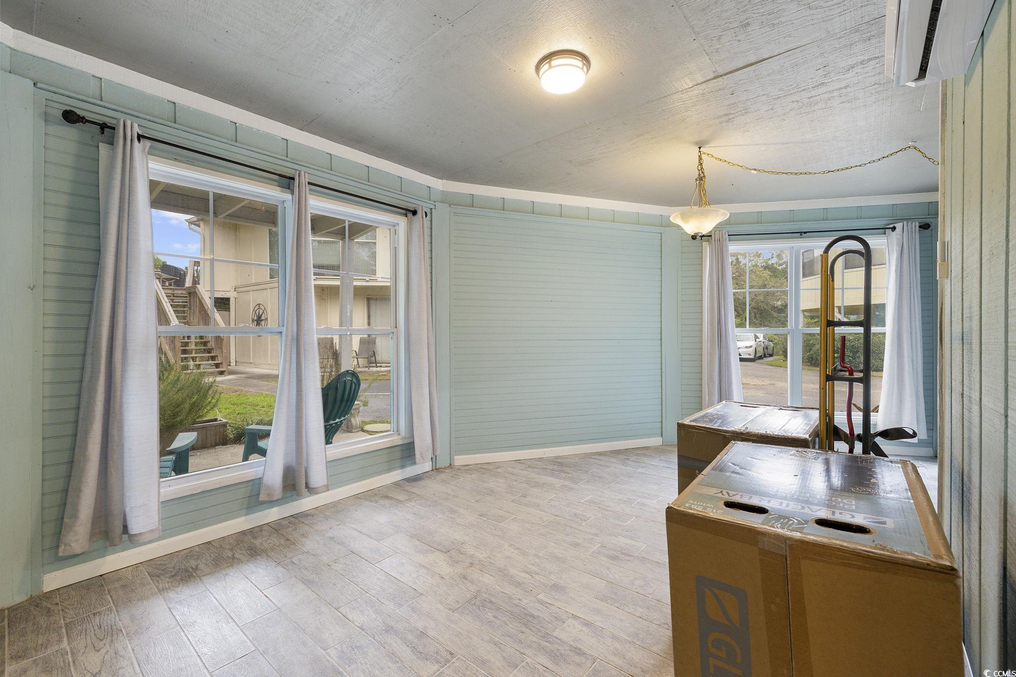 624 Tall Oaks Ln.