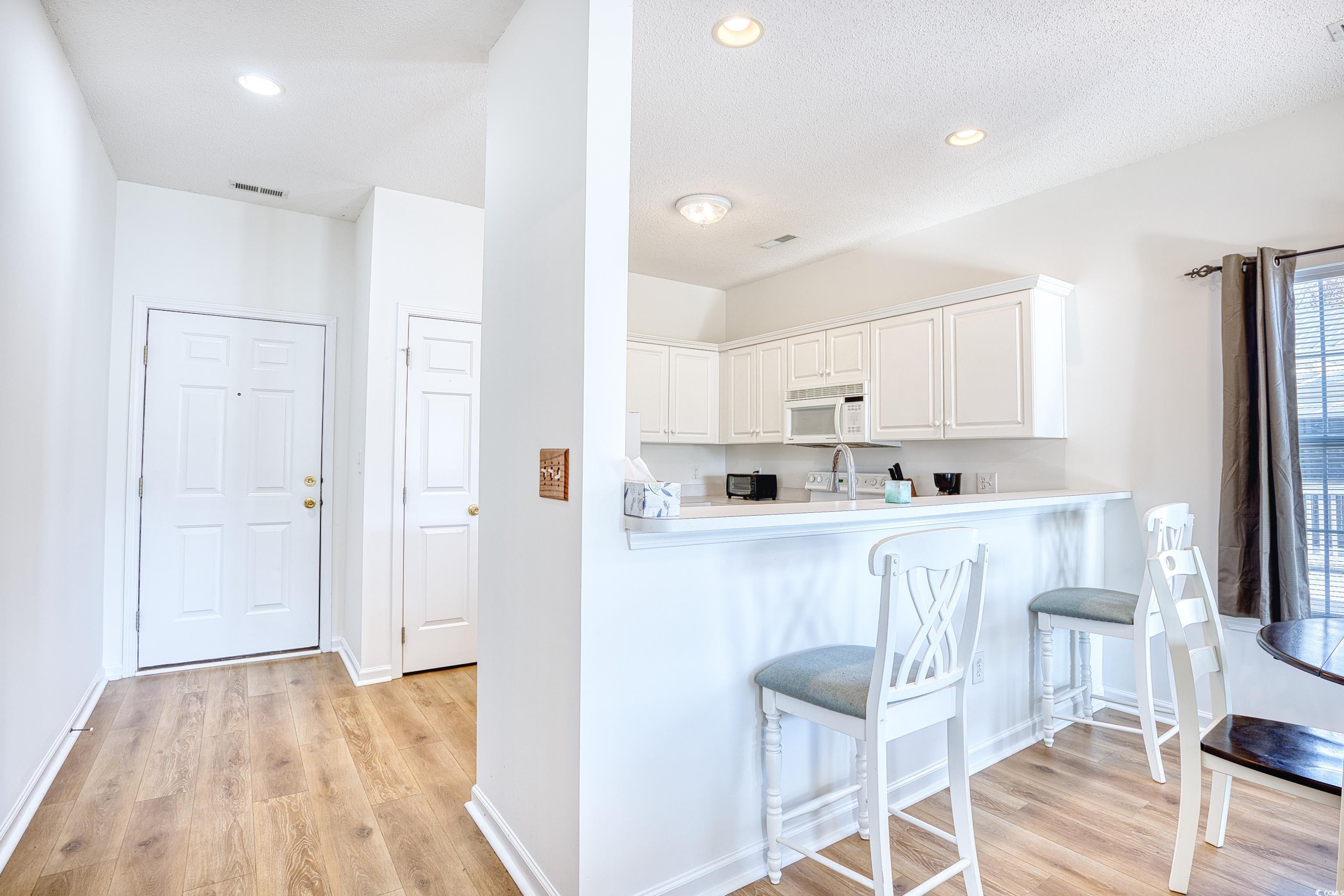 2482 Coastline Ct. Unit: 301