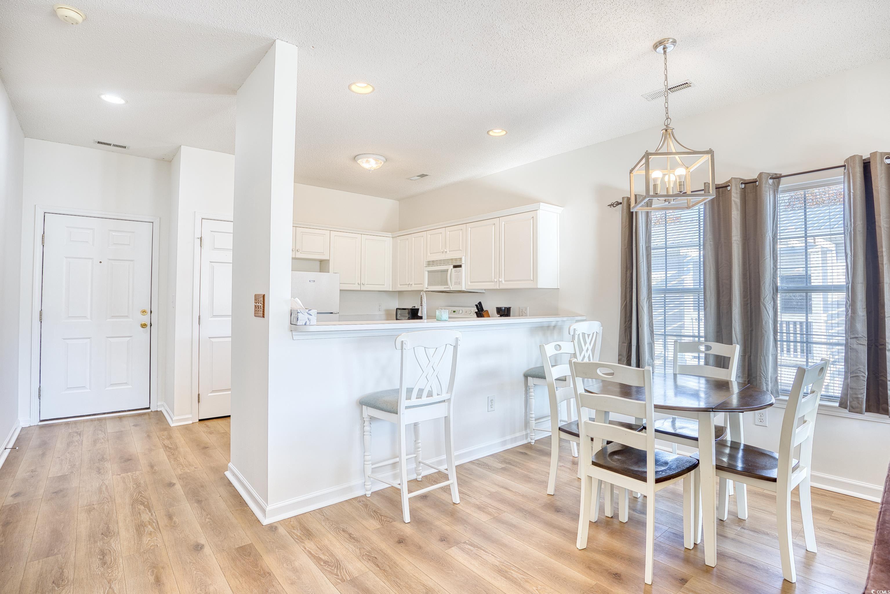 2482 Coastline Ct. Unit: 301