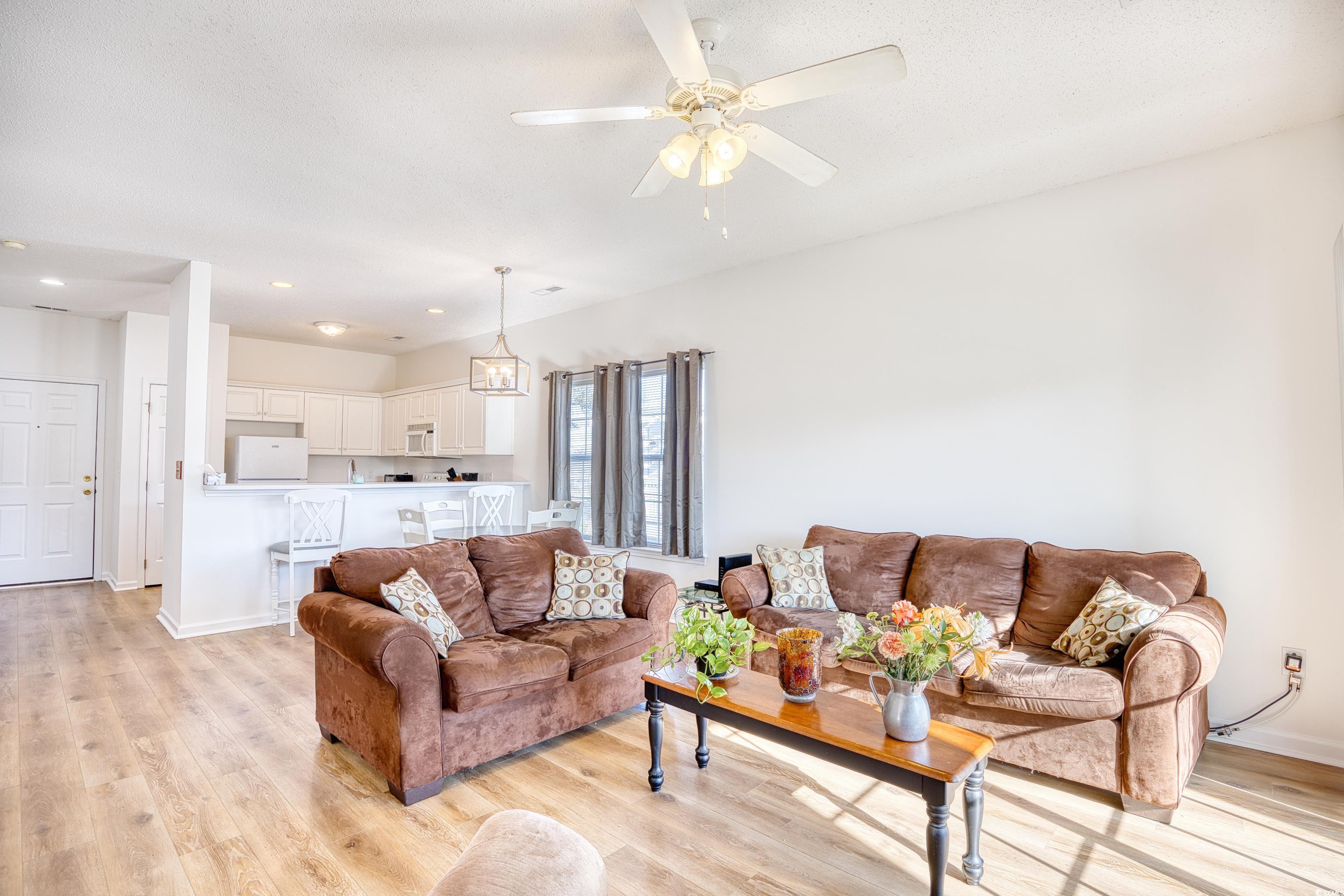 2482 Coastline Ct. Unit: 301