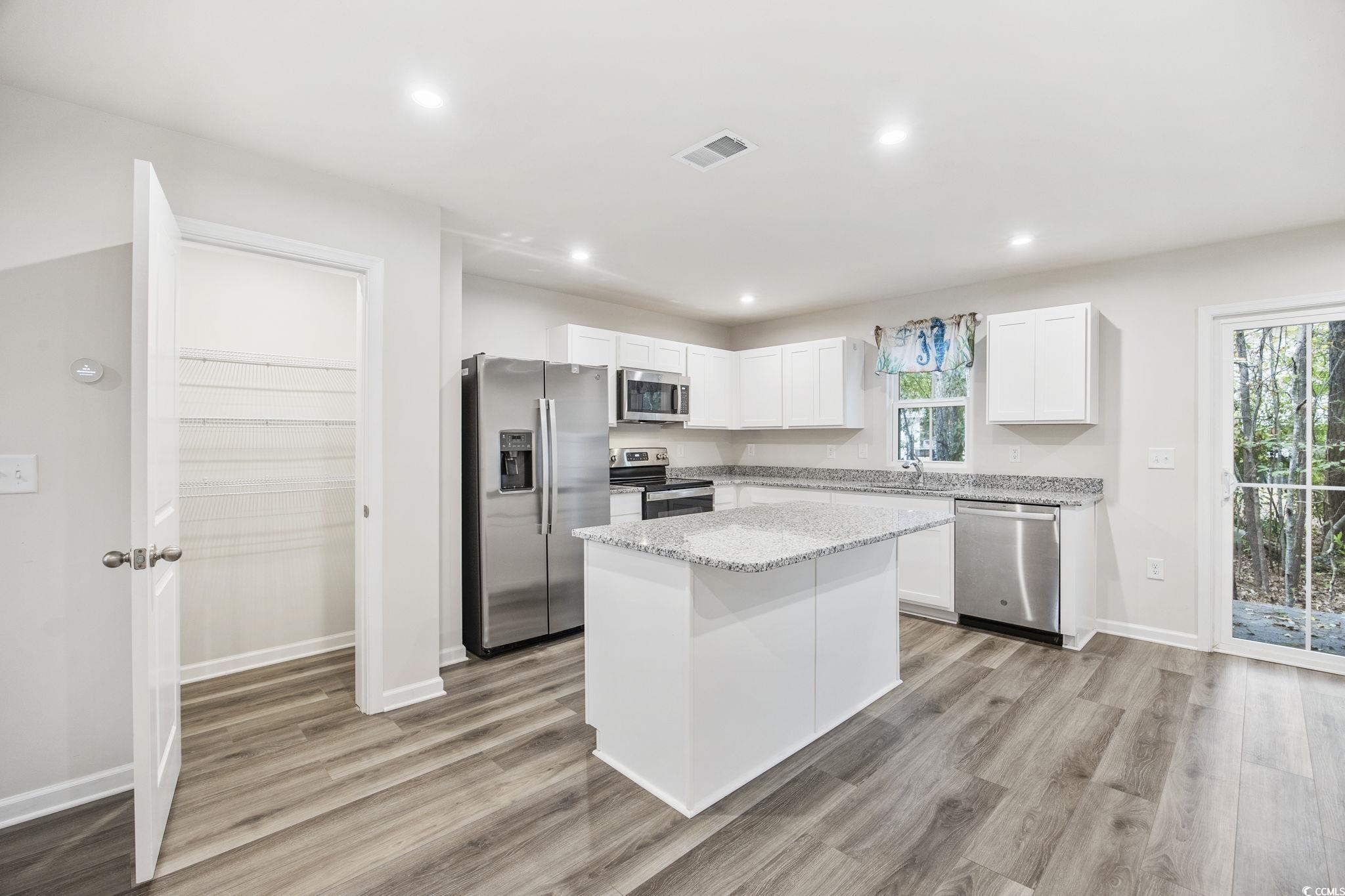 608 Montenegro Way Unit: E