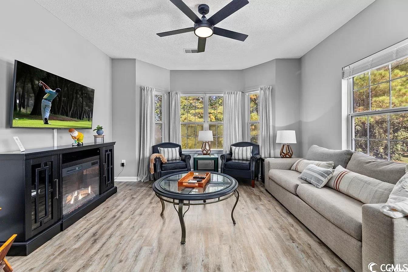 4525 Girvan Dr. Unit: D