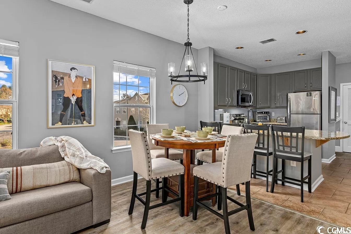 4525 Girvan Dr. Unit: D