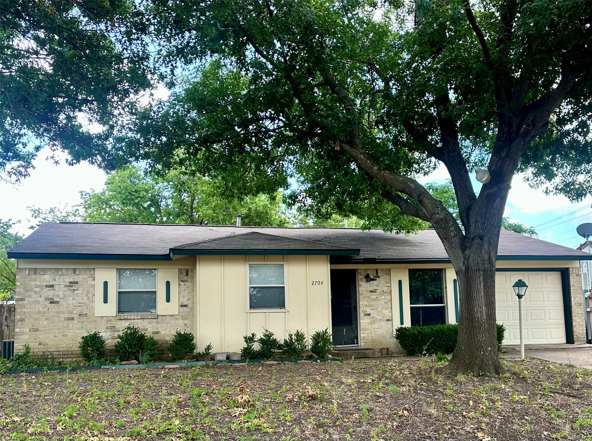 2704 Janet Way