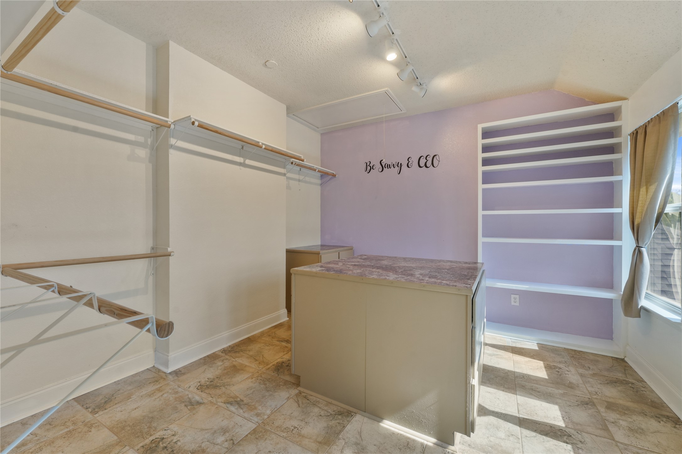 1903 Stonecrest Trail