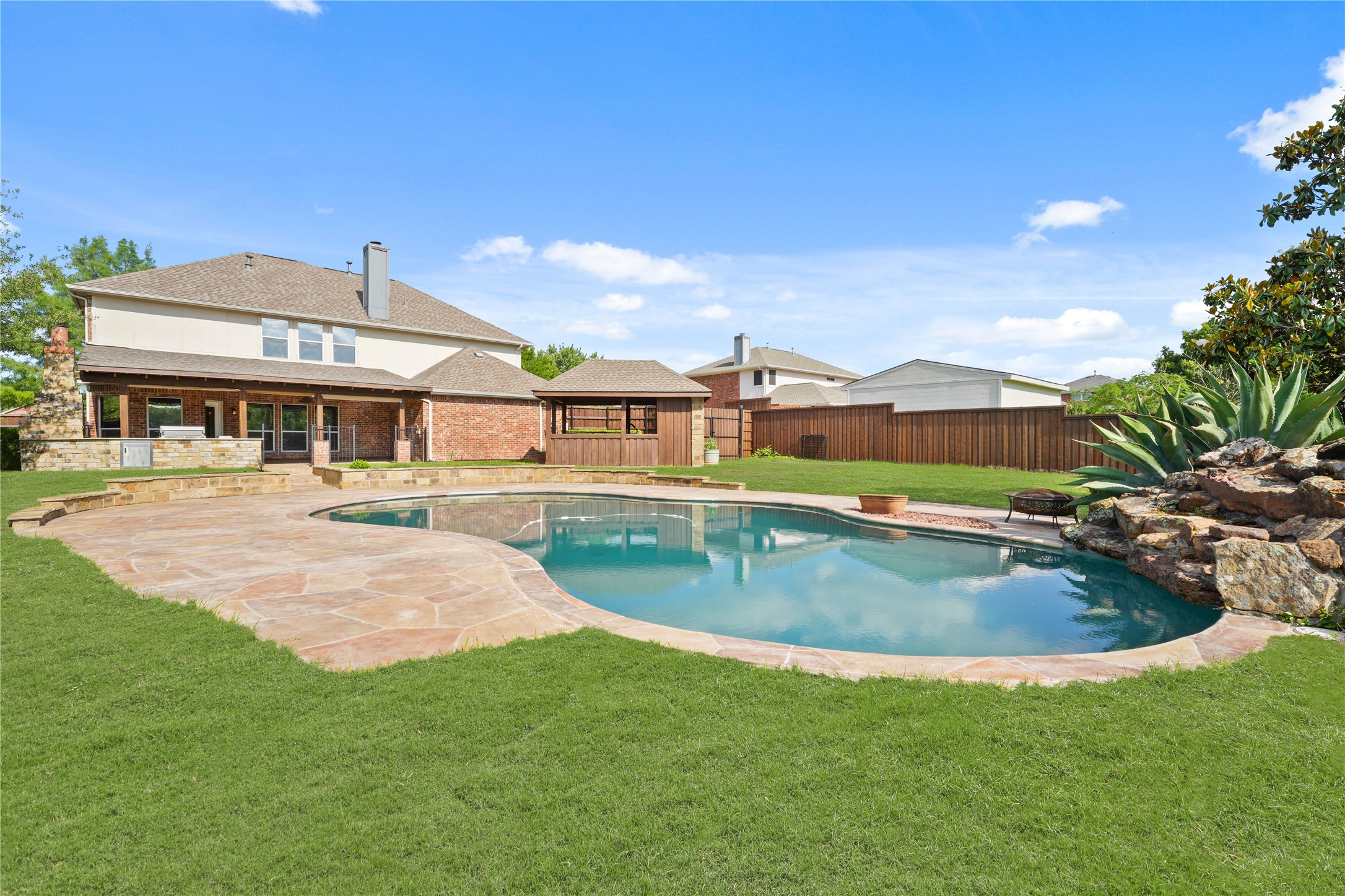 1903 Stonecrest Trail