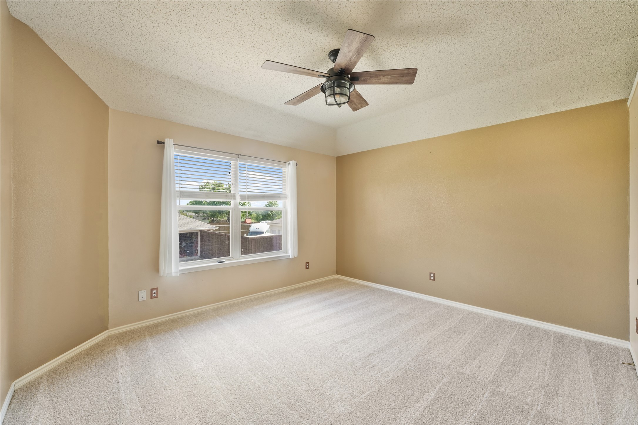 1903 Stonecrest Trail