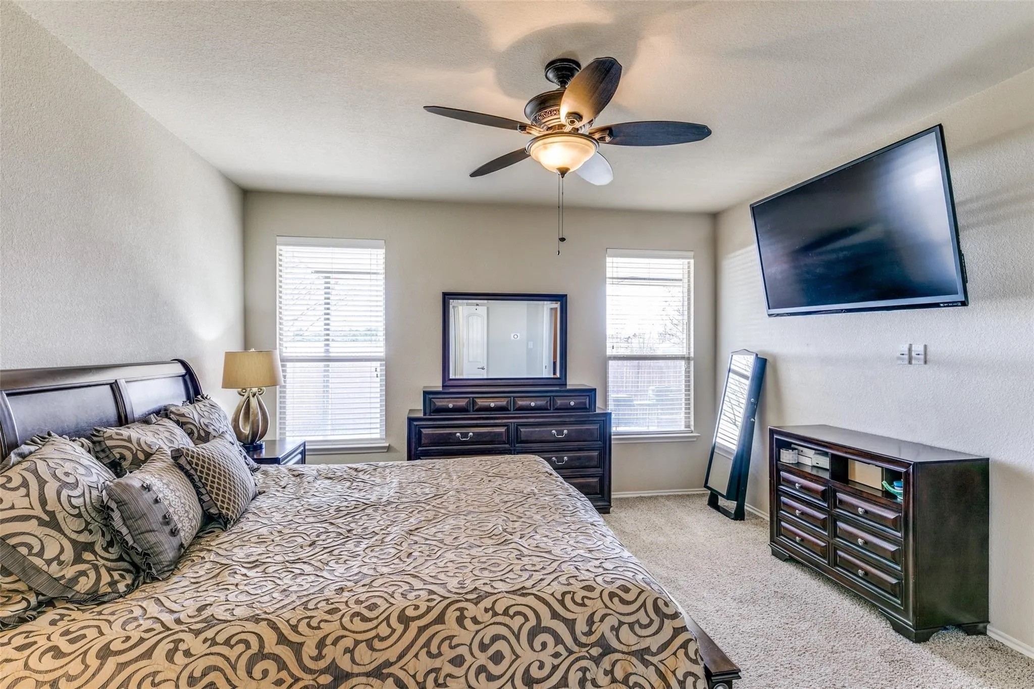 1328 Hill View Trail