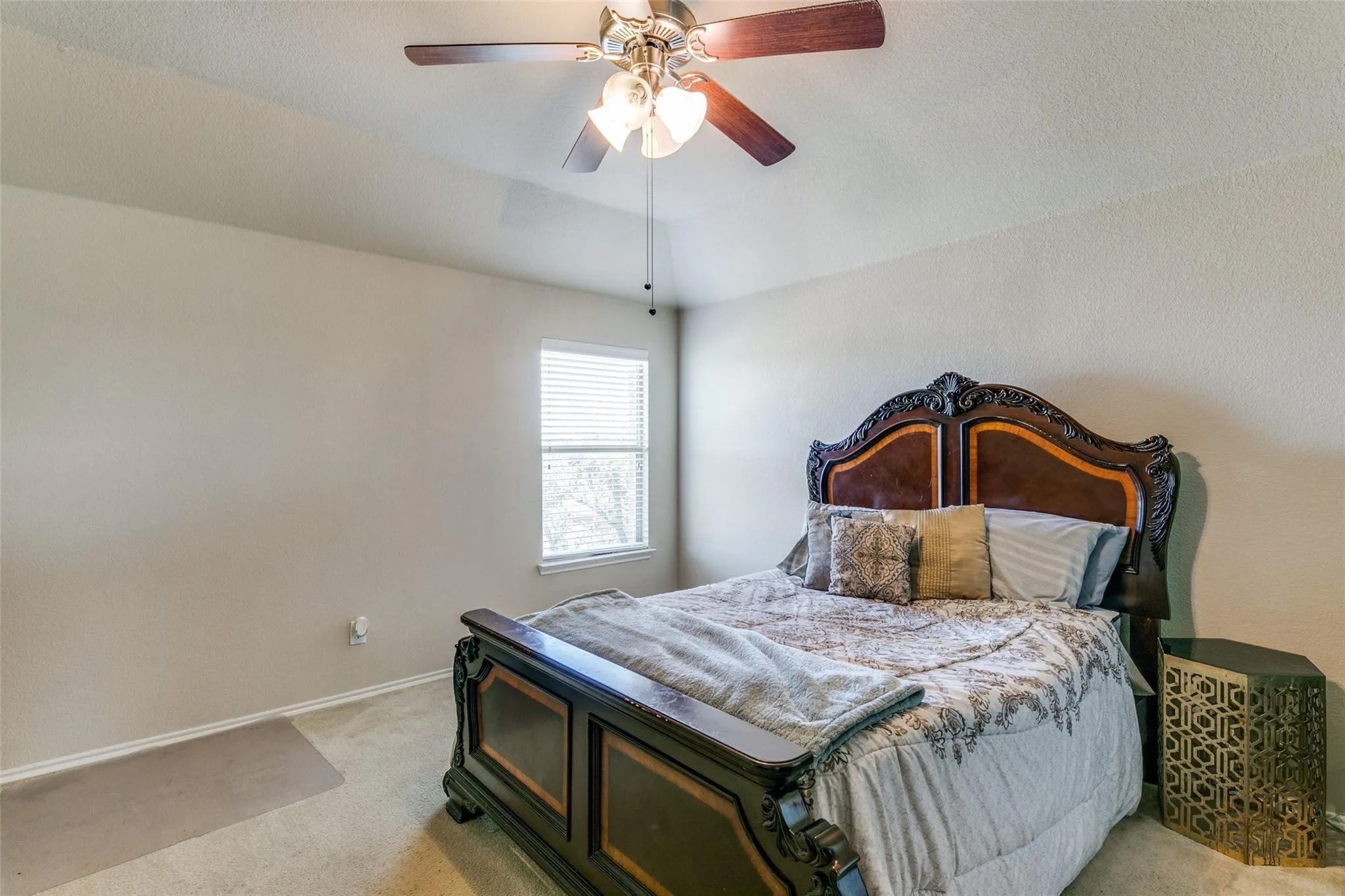1328 Hill View Trail