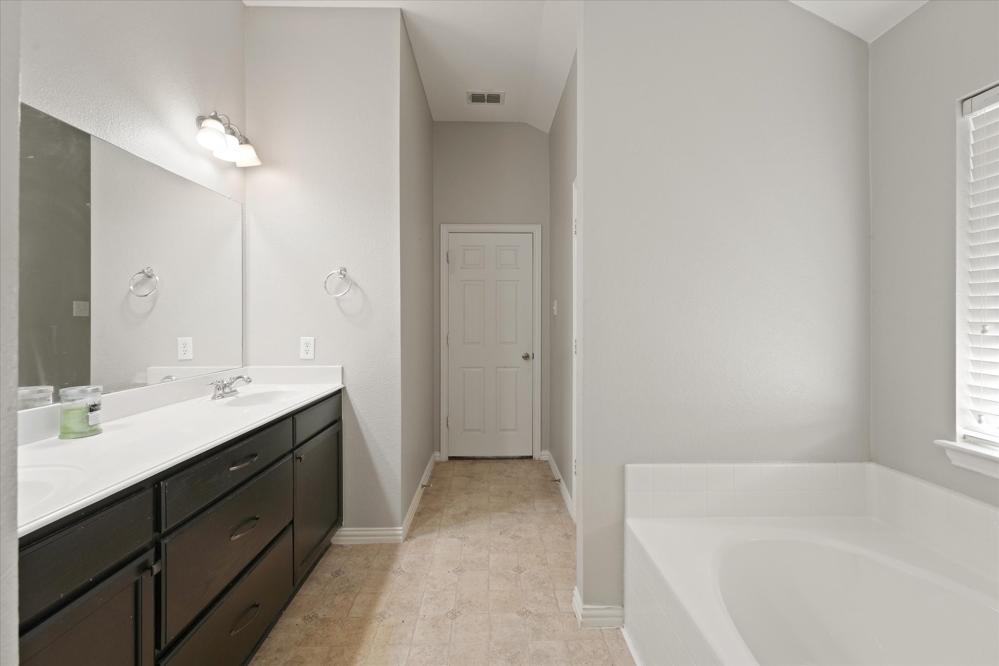 308 Highland Glen Drive