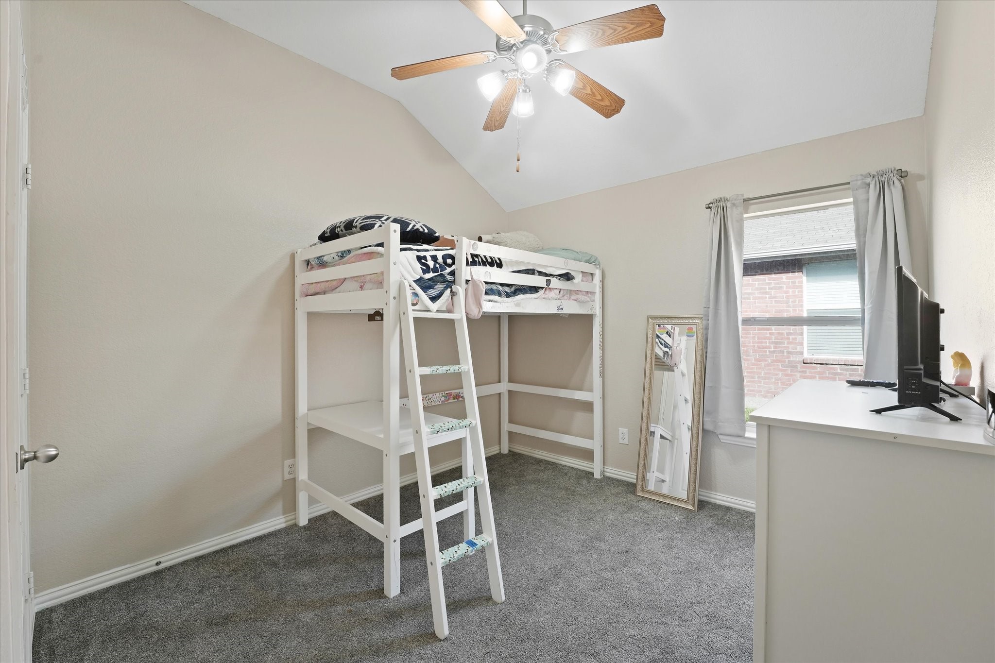 308 Highland Glen Drive