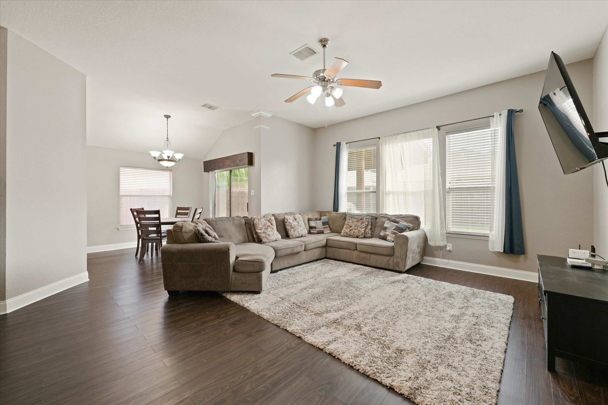 308 Highland Glen Drive
