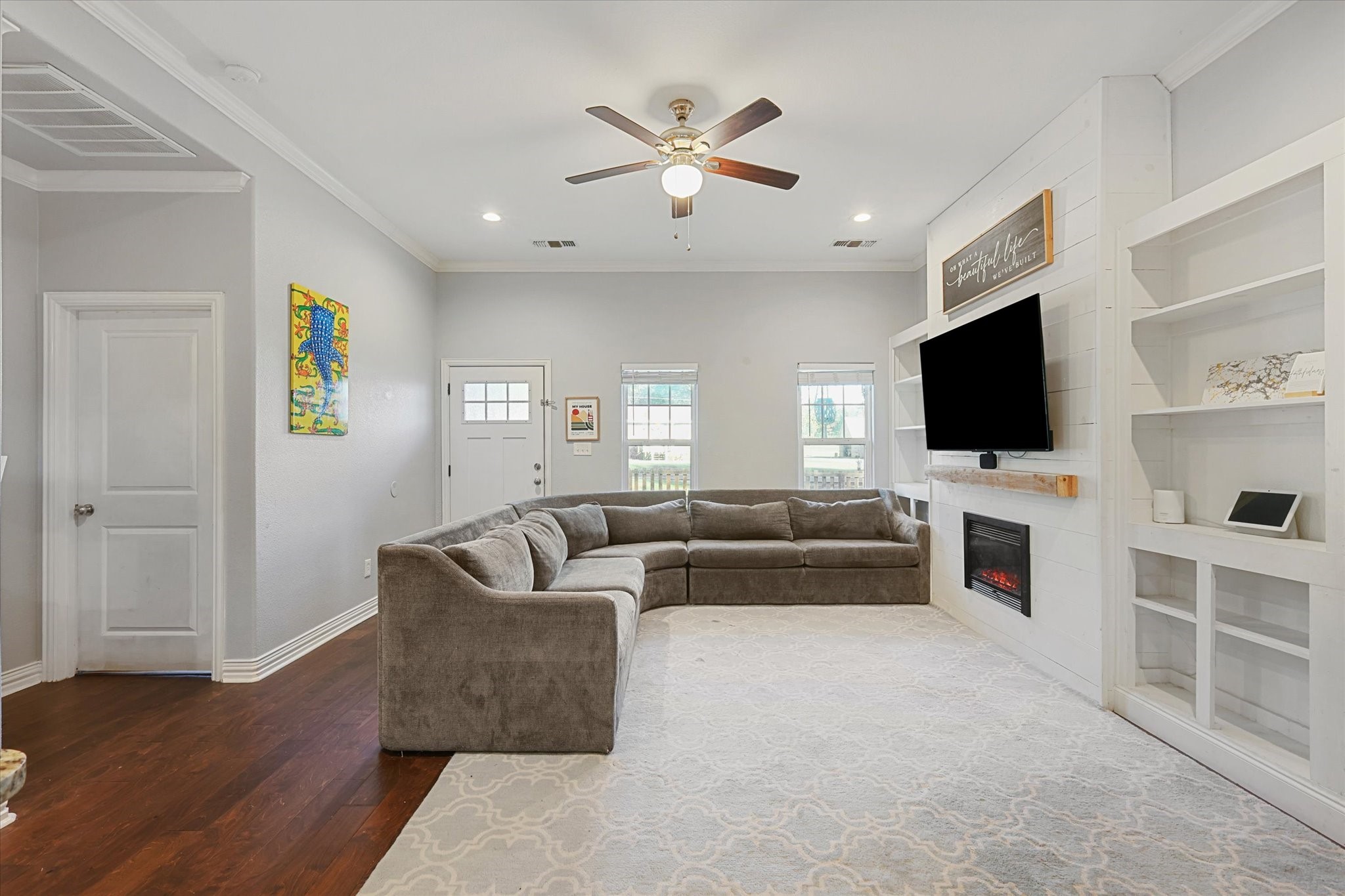 1185 E Jefferson Street