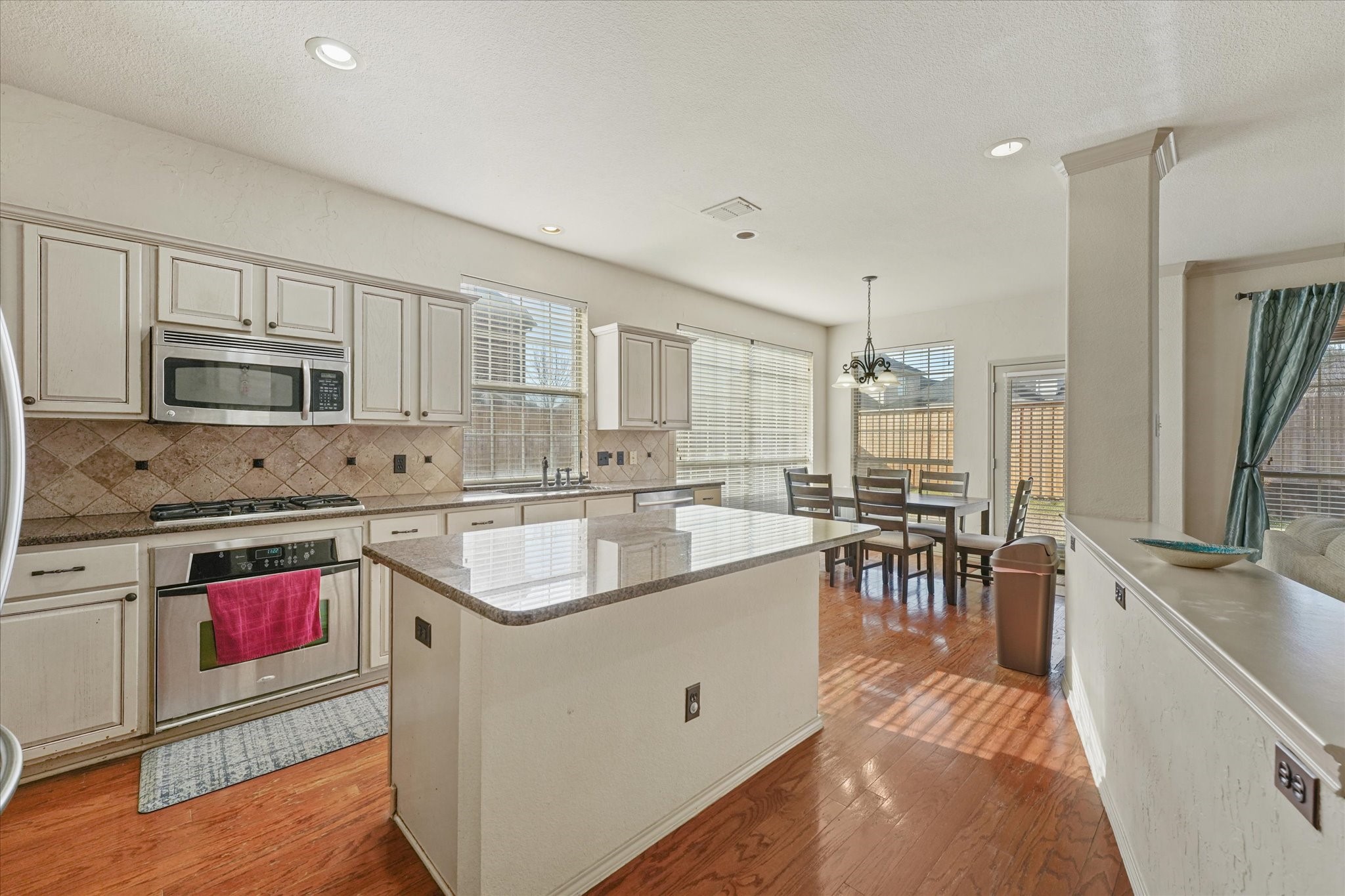 6817 Lake Meadow Lane