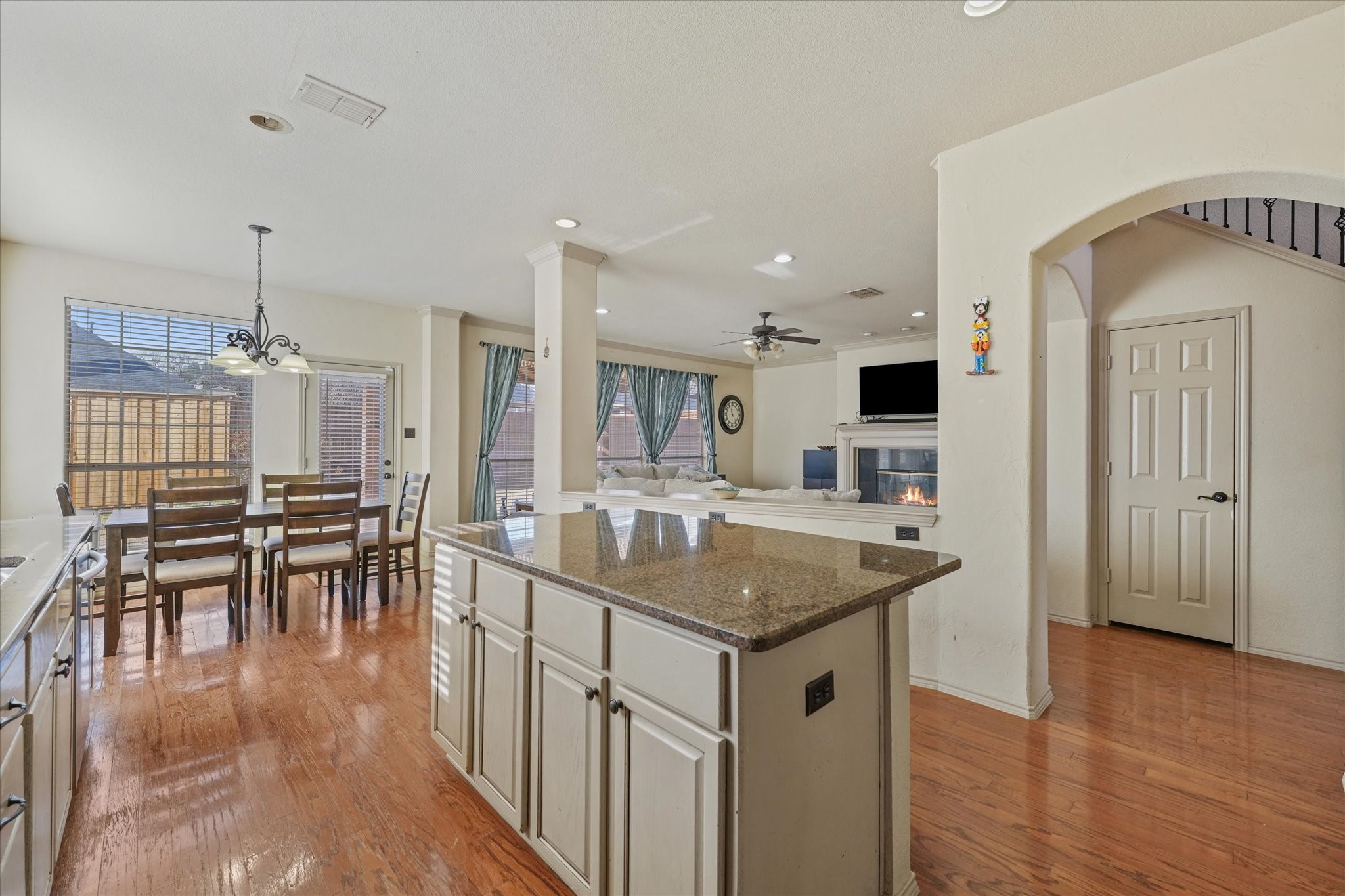 6817 Lake Meadow Lane