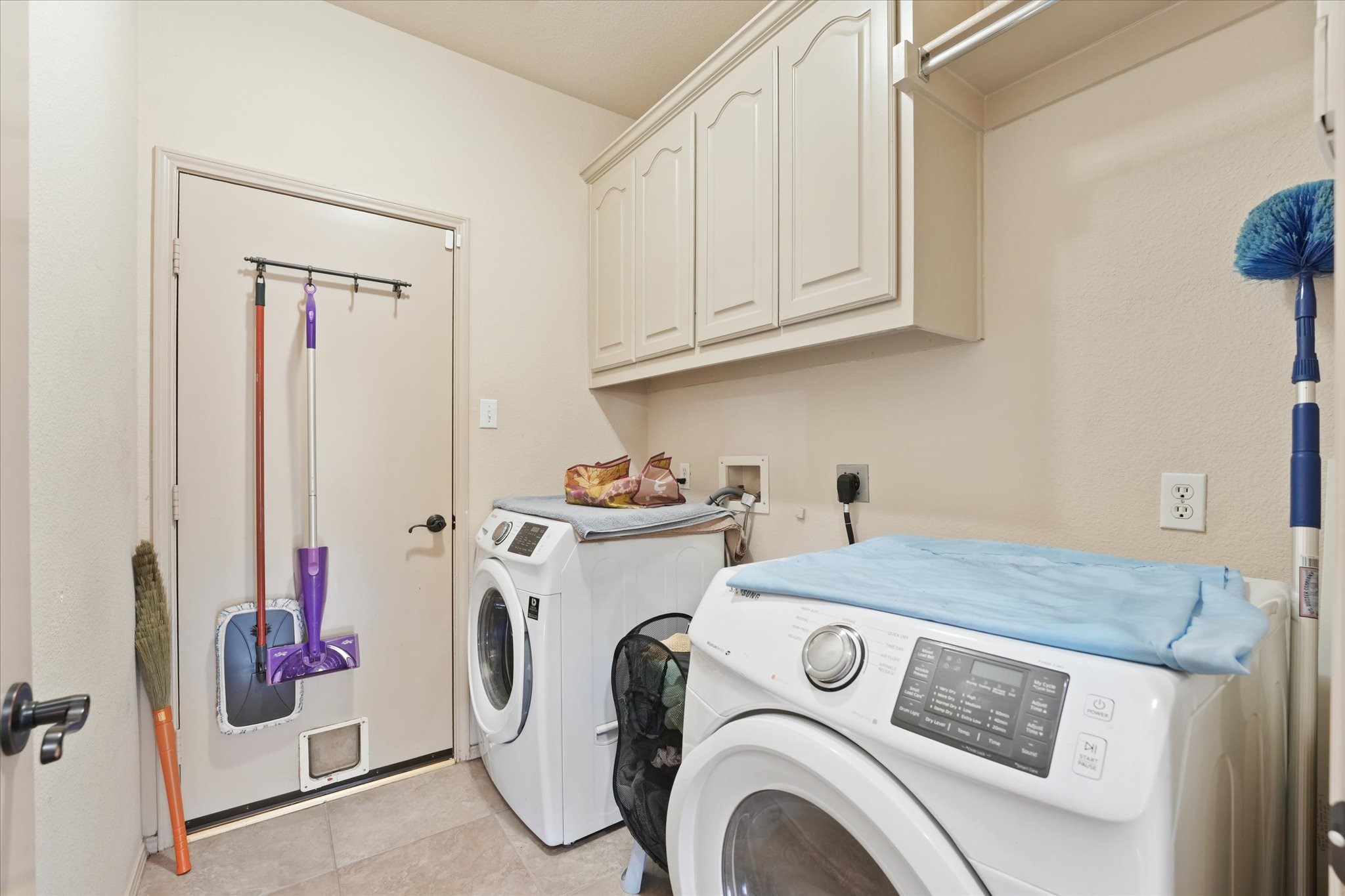 6817 Lake Meadow Lane