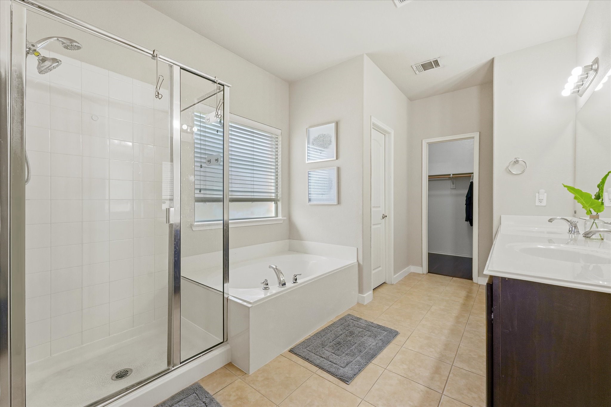 1312 Hill View Trail