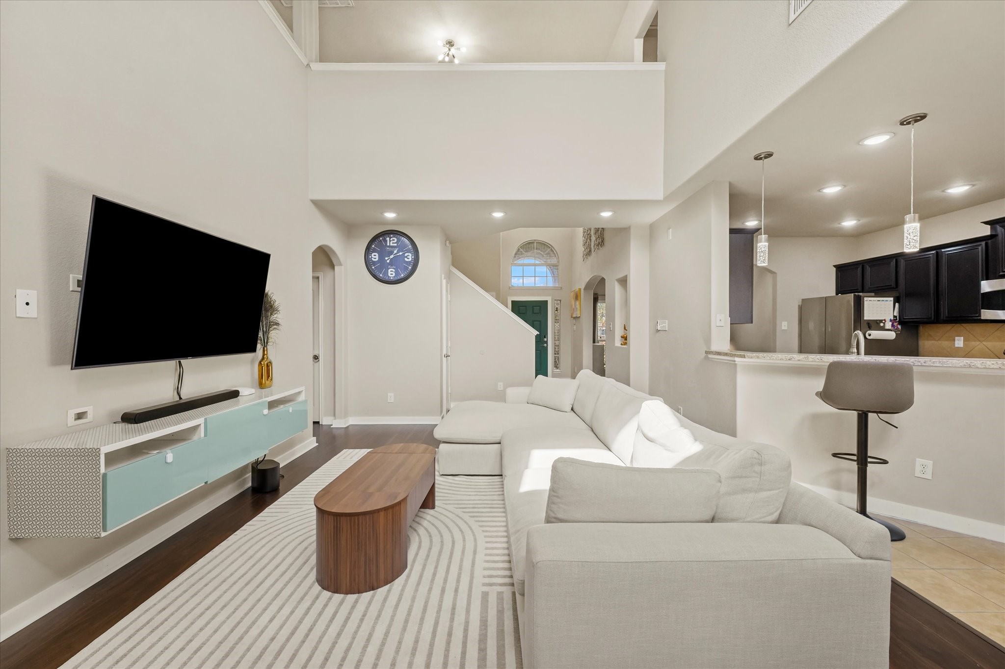 1312 Hill View Trail