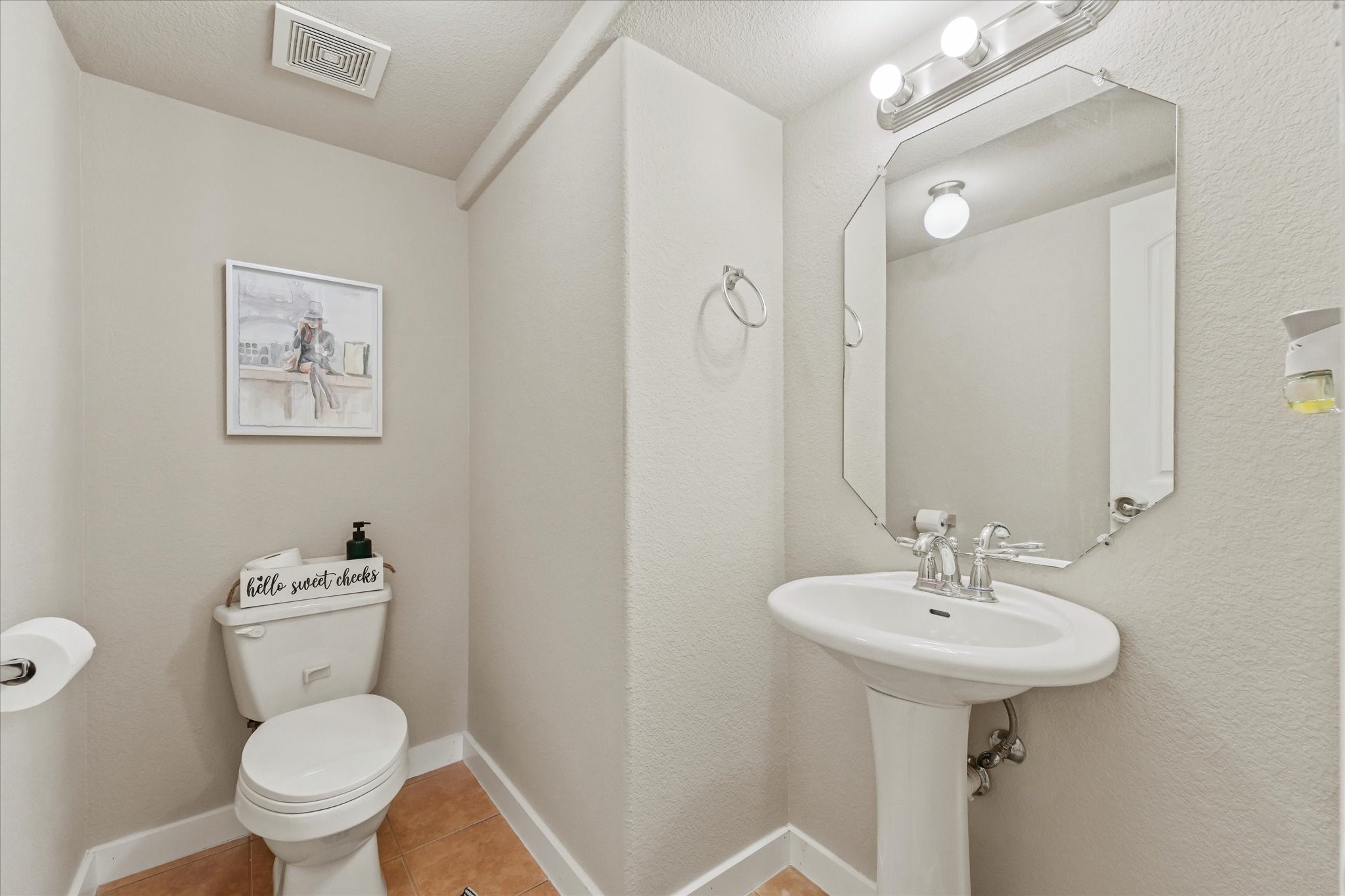 1312 Hill View Trail