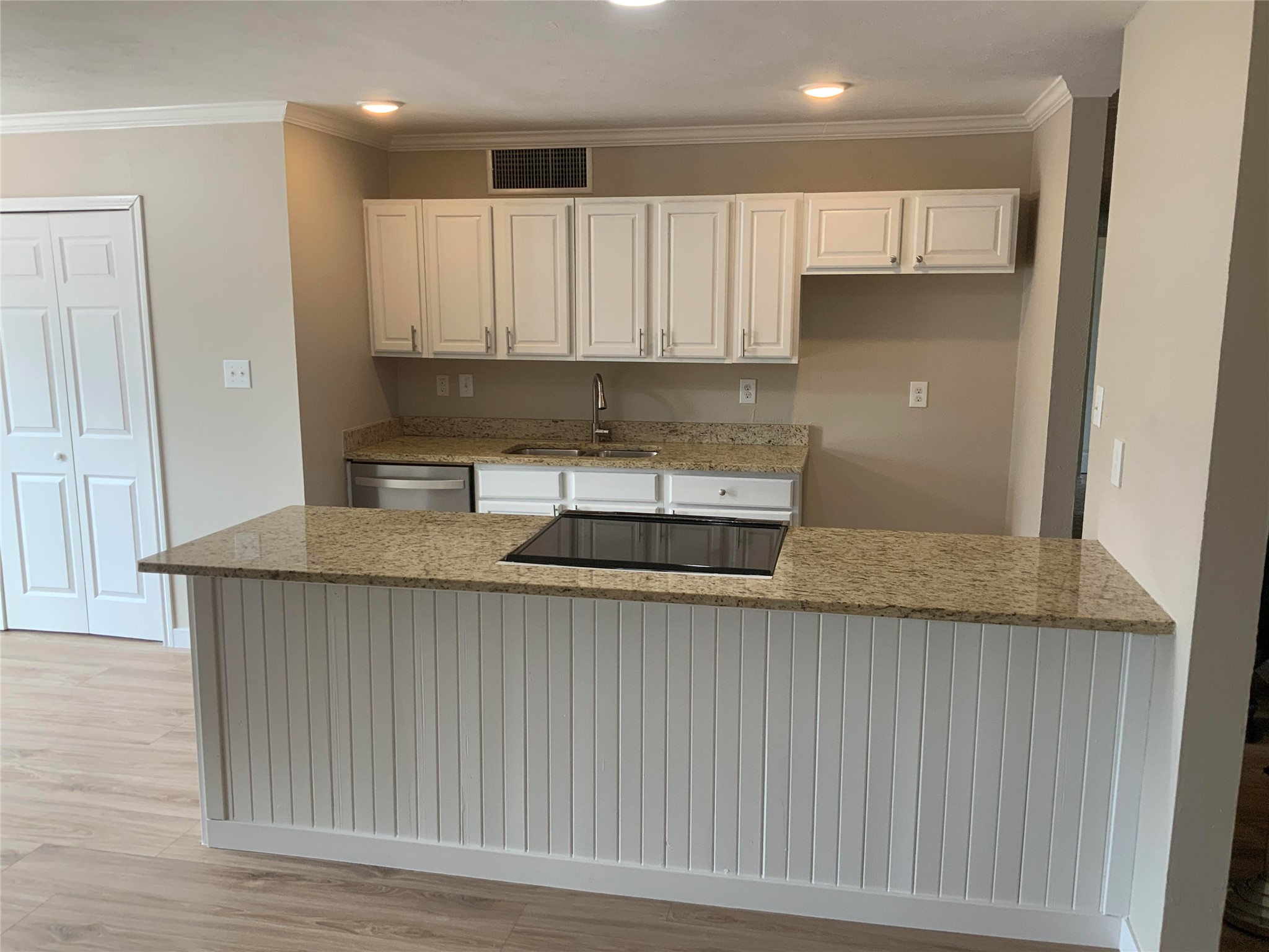 700 Sunny Slope Drive