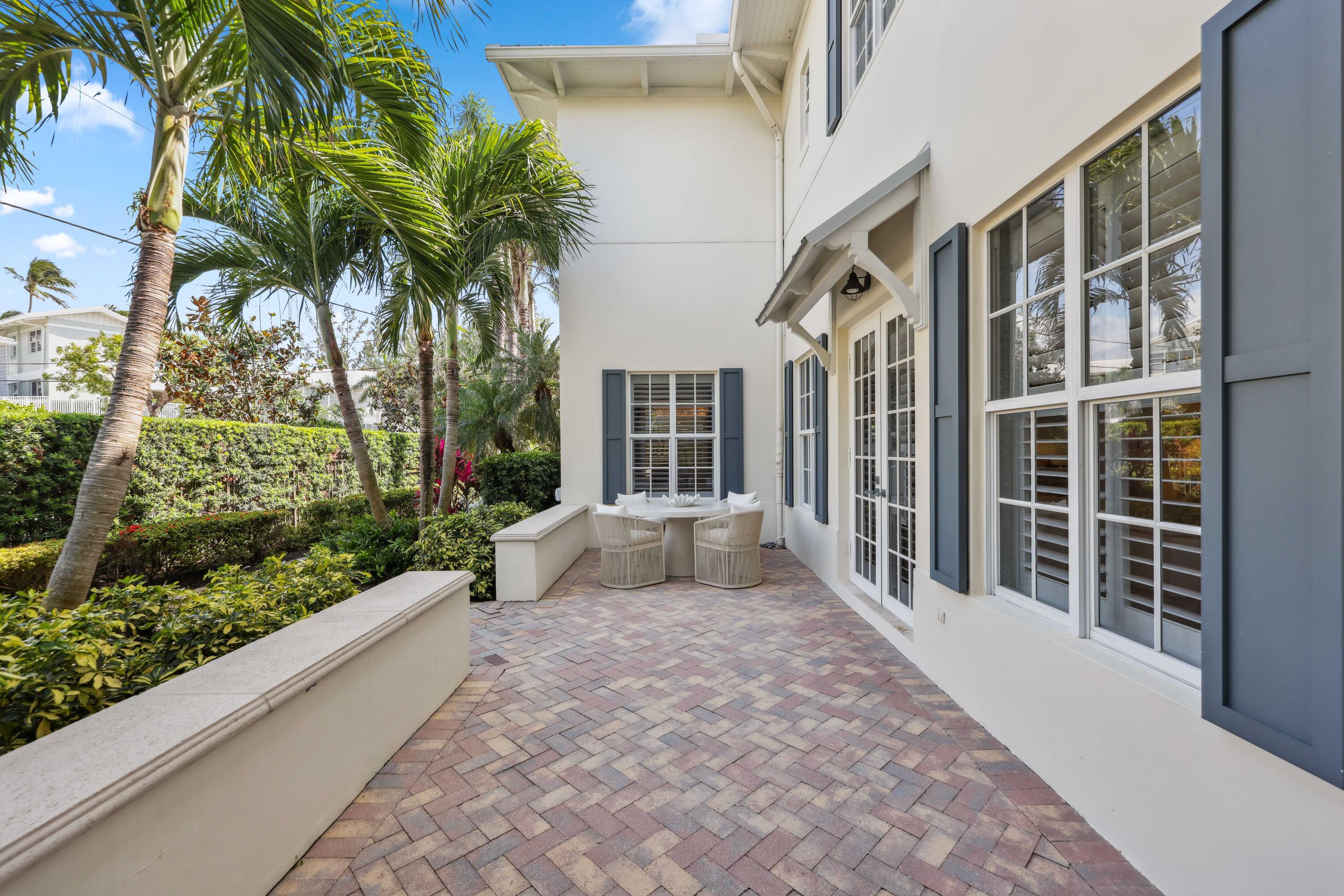 1028 Bay Street