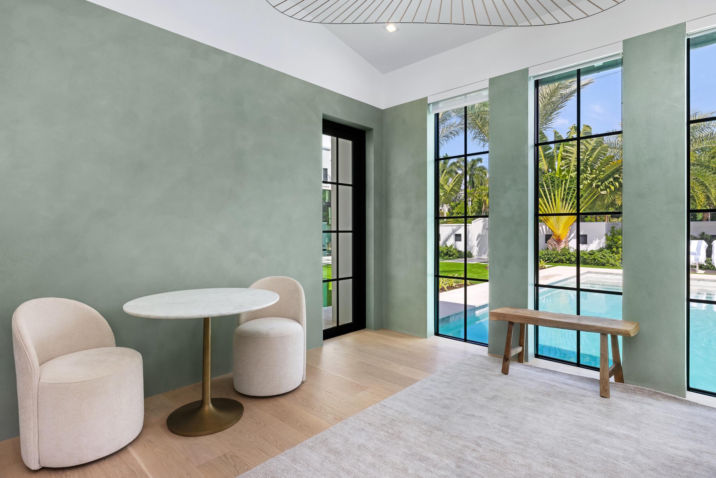 734 S Ocean Boulevard