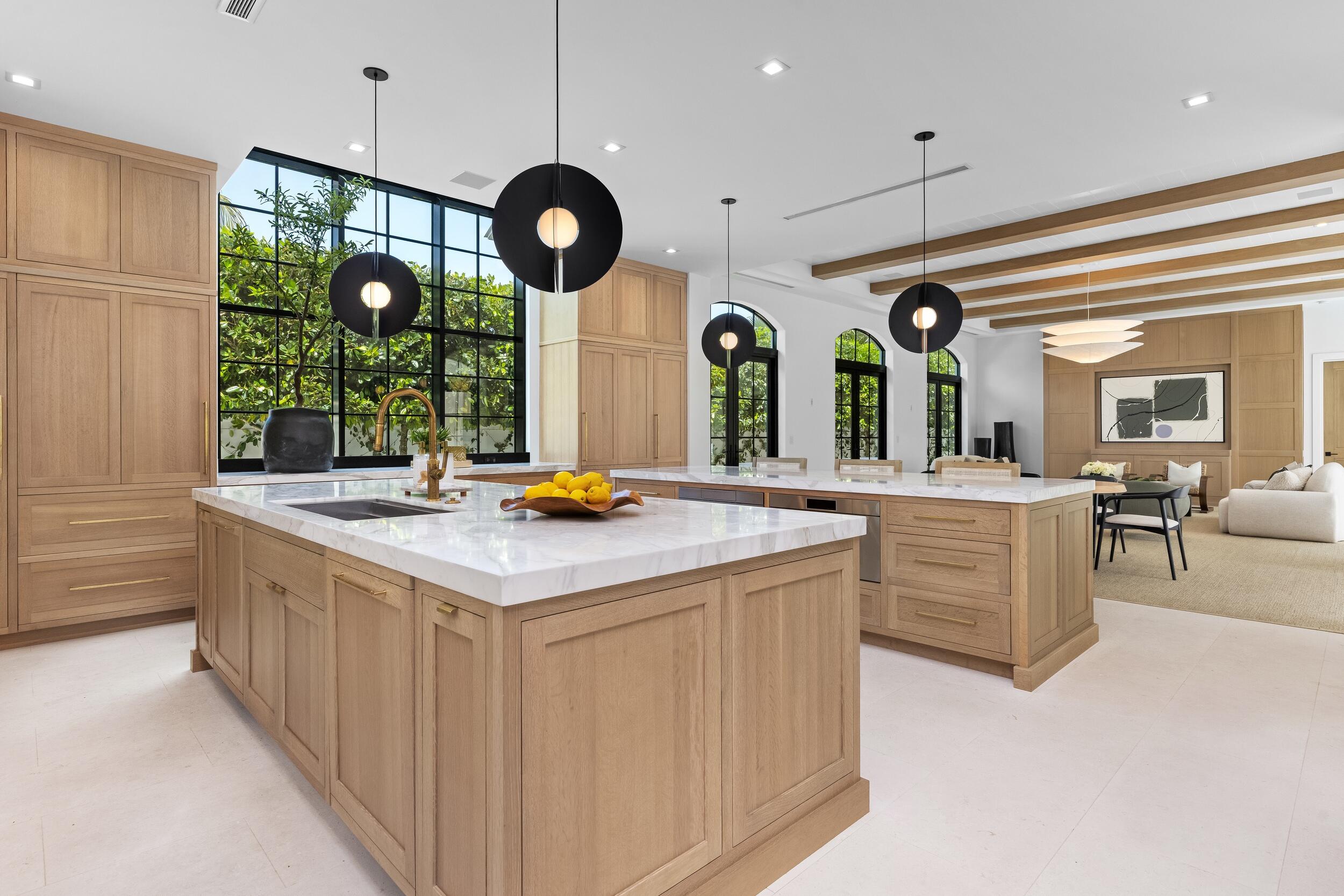 734 S Ocean Boulevard